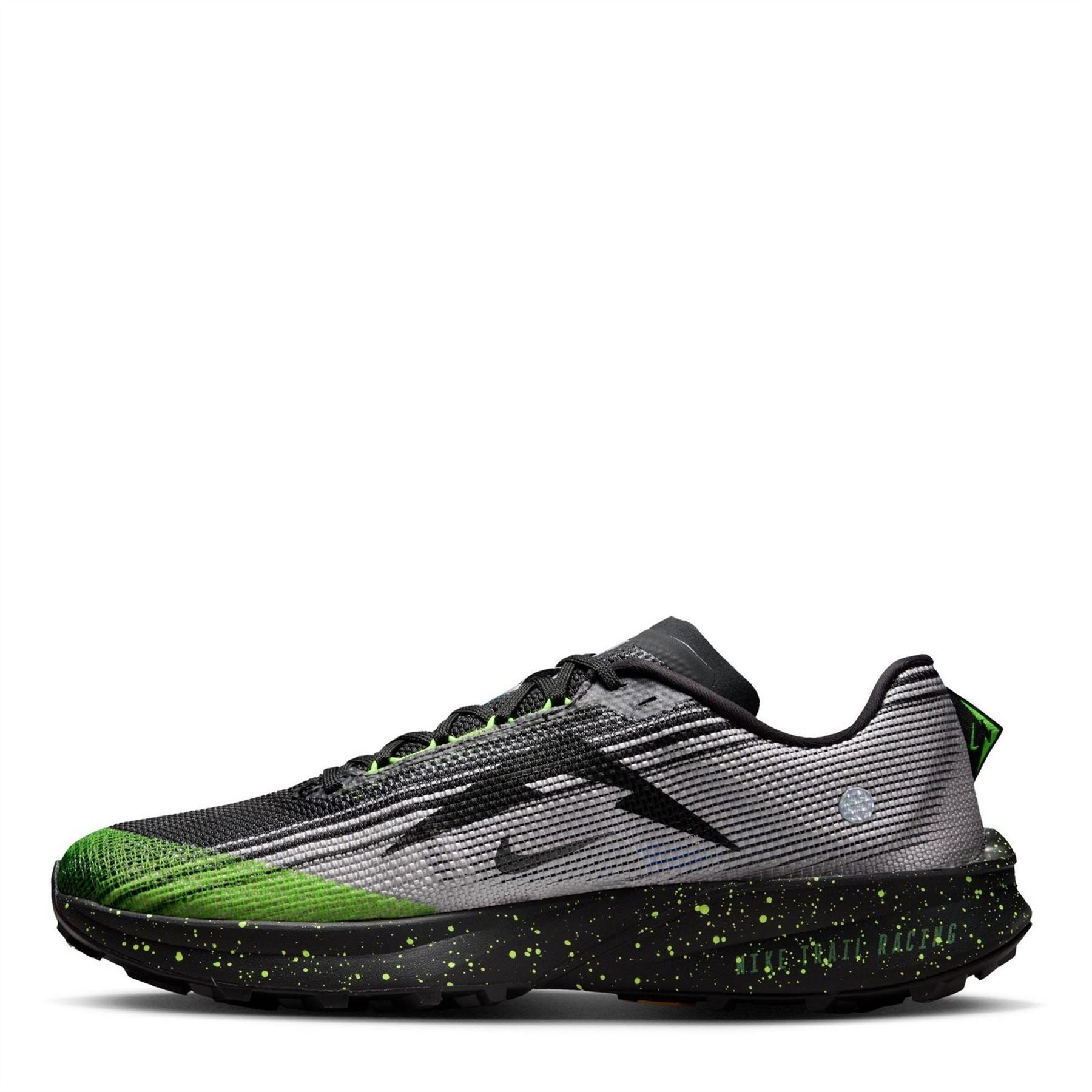 Nike Mens Kiger 10 Trail Running Shoes