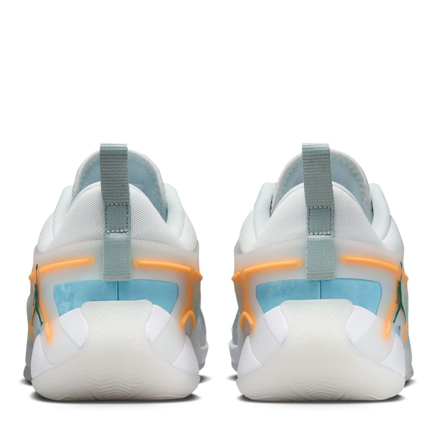 Nike Heir Basketball Round Toe Flat Heel Trainers