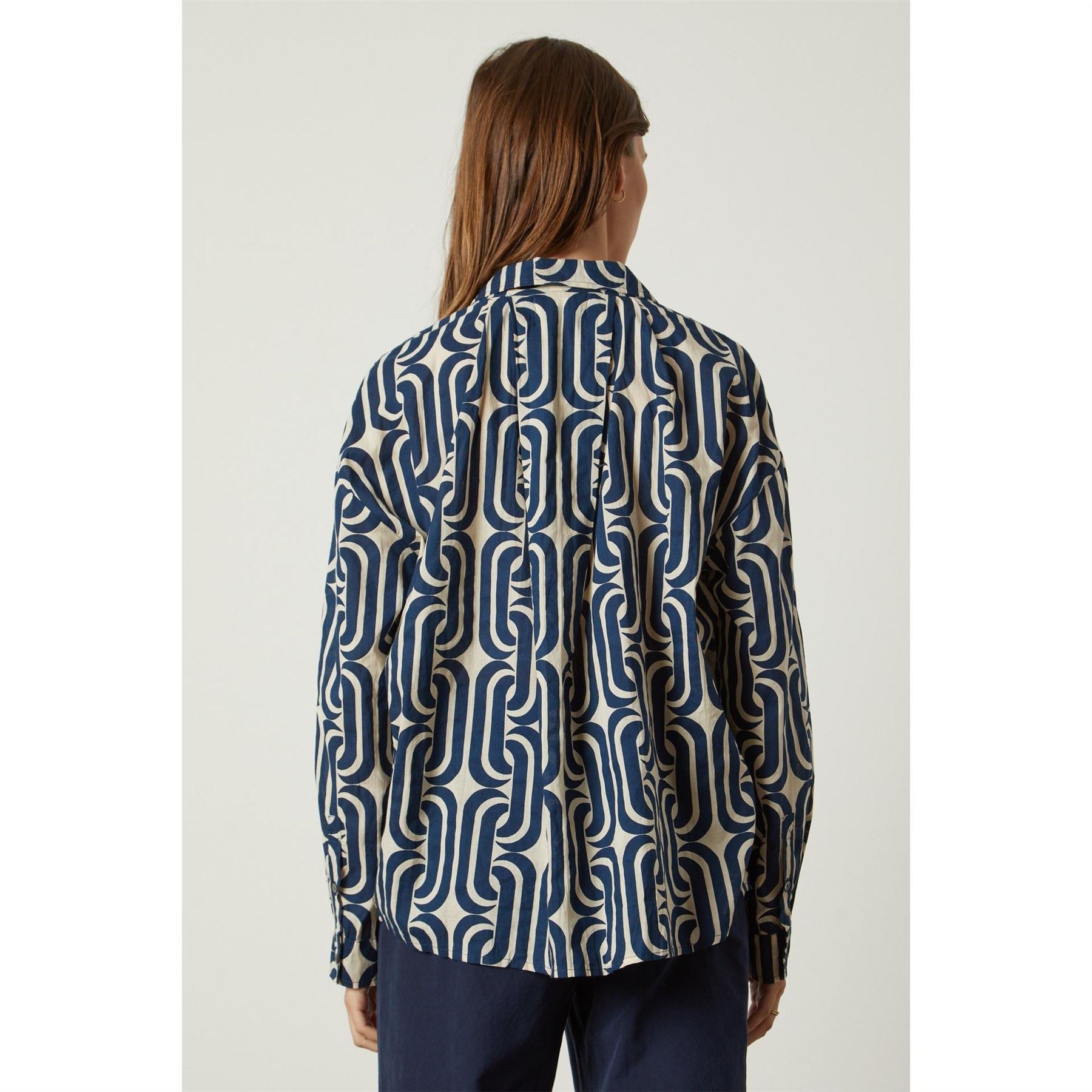 Velvet by Graham and Spencer Regular Fit Long Sleeve Shirt