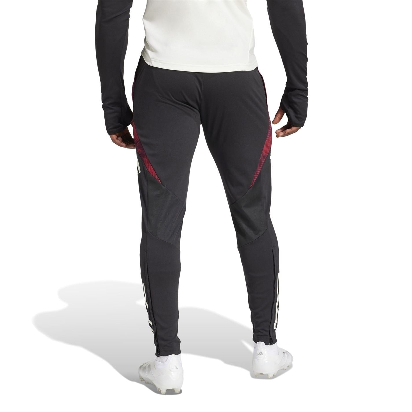 adidas Manchester United Training Bottoms 2025 2026 Adults