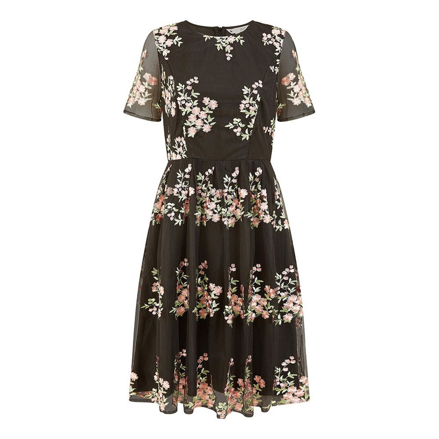 Yumi Embroidered Floral Skater Dress