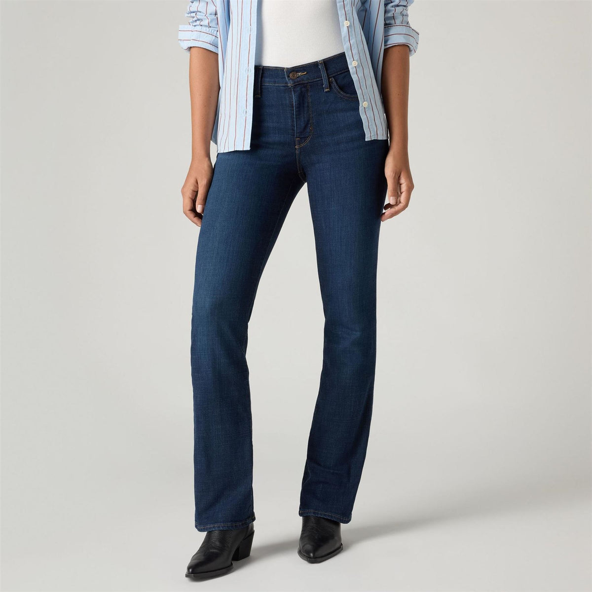Levis 315 Shaping Bootcut Jeans