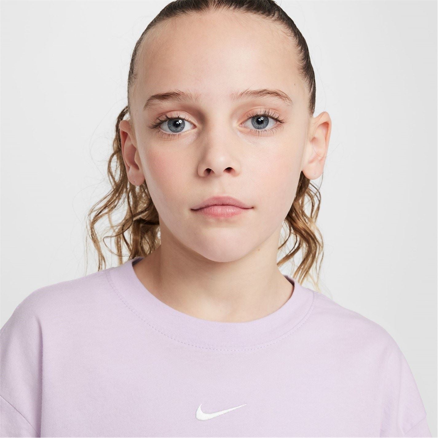 Nike Sportswear Big Kids (girls) T-Shirt