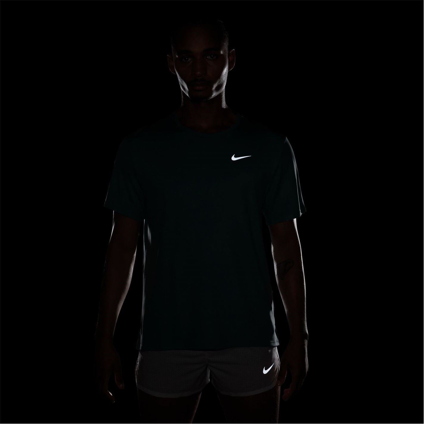 Nike Mens Drifit Miler Running Top