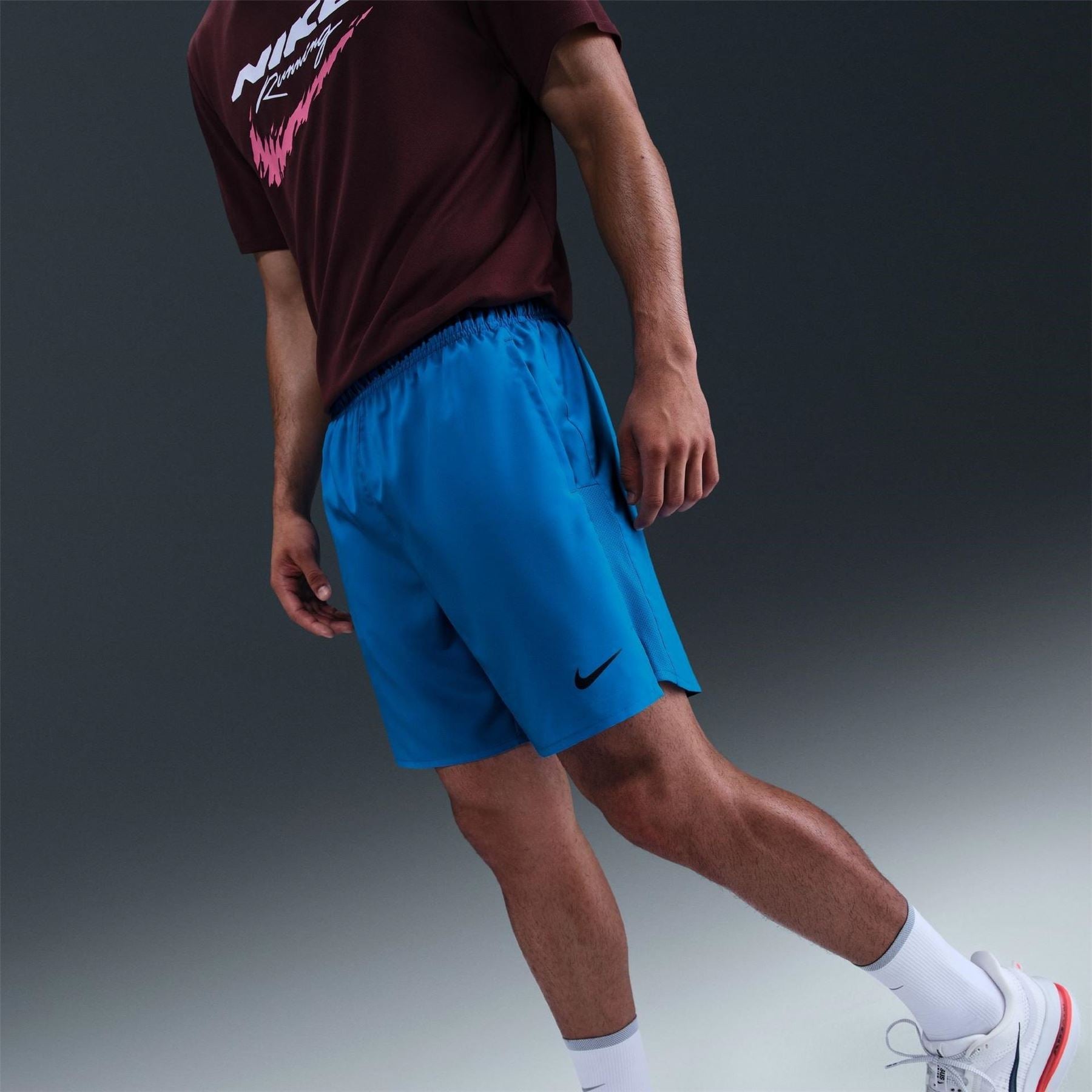 Nike Mens 7in Challenge Shorts