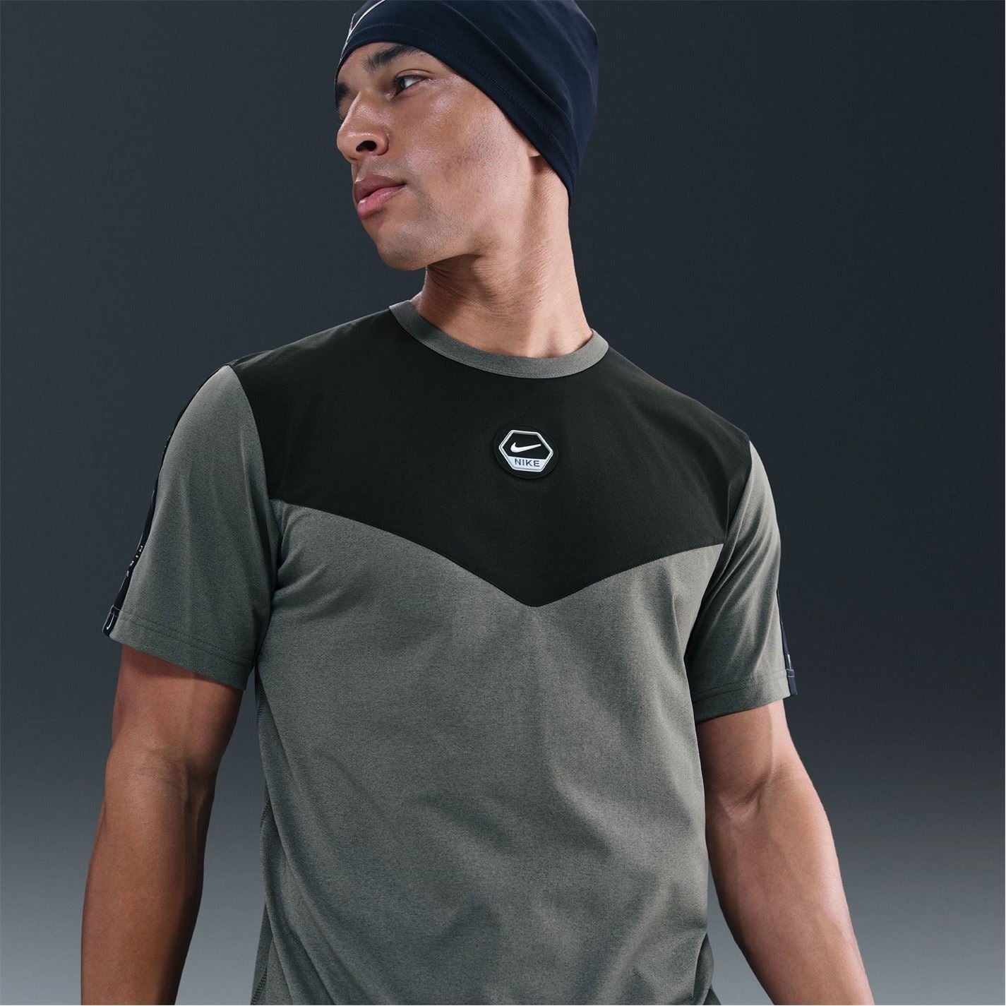 Nike Regular Fit Short Sleeve Crew Neck T-Shirt