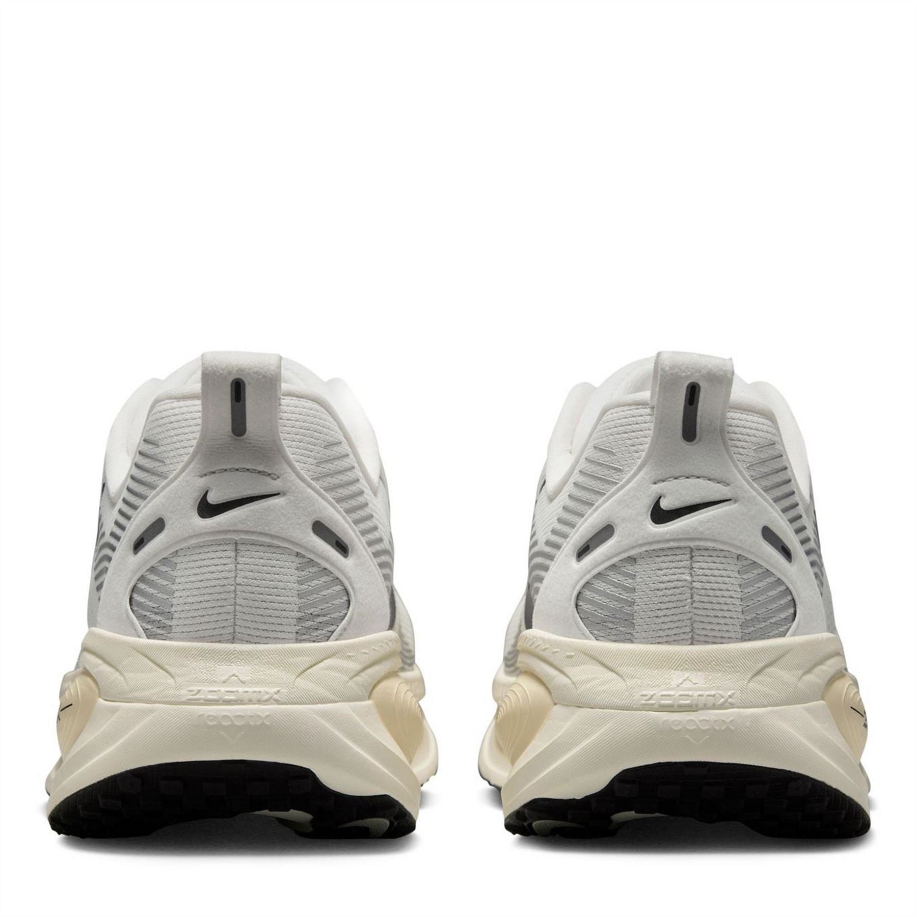 Nike Mens Vomero 18 Road Running Shoes