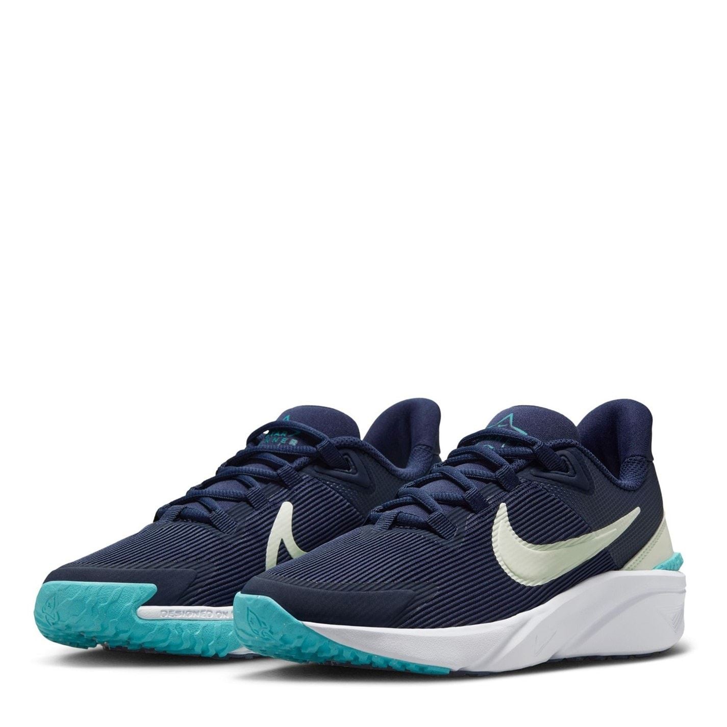 Nike Star Runner 4 NN Low Top Running Sneakers