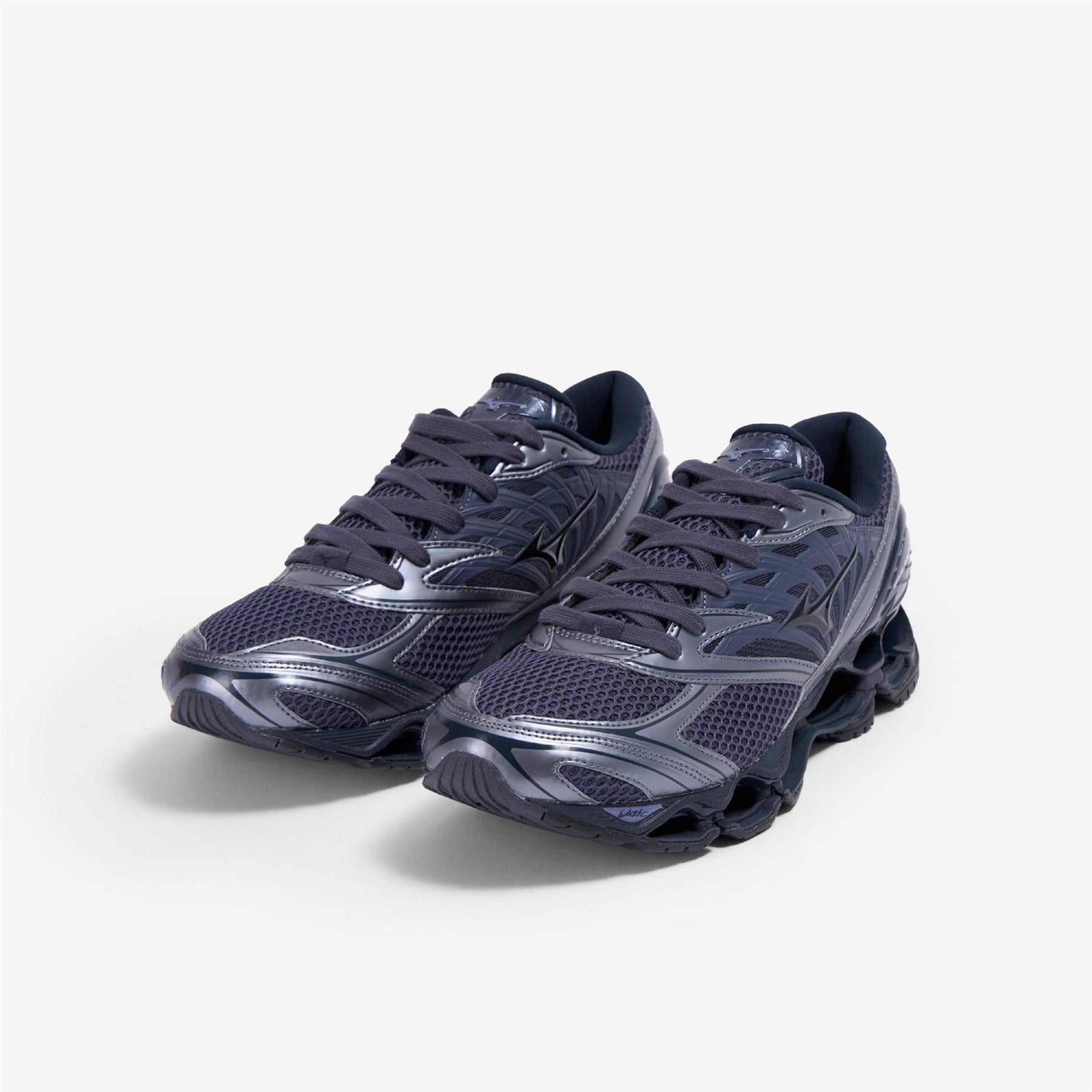 Mizuno Contender Low Top Lace-Up Sneakers