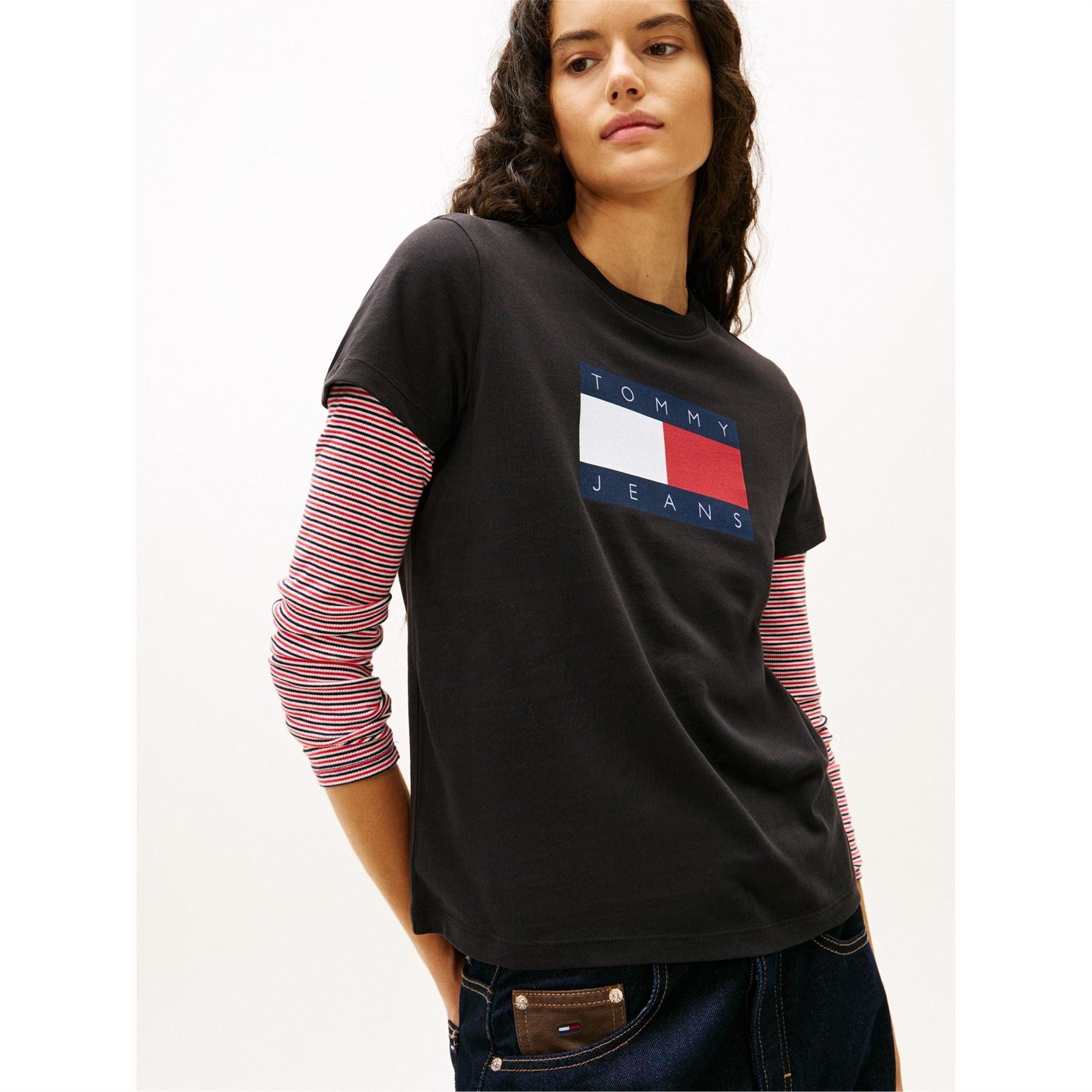 Tommy Jeans Badge Rib Crew Neck Regular Fit T-Shirt