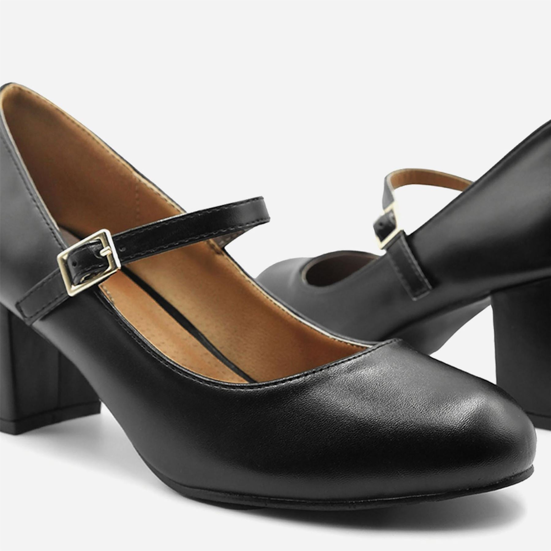 Wheres That From Block Heel Mary Jane Pumps Ladies