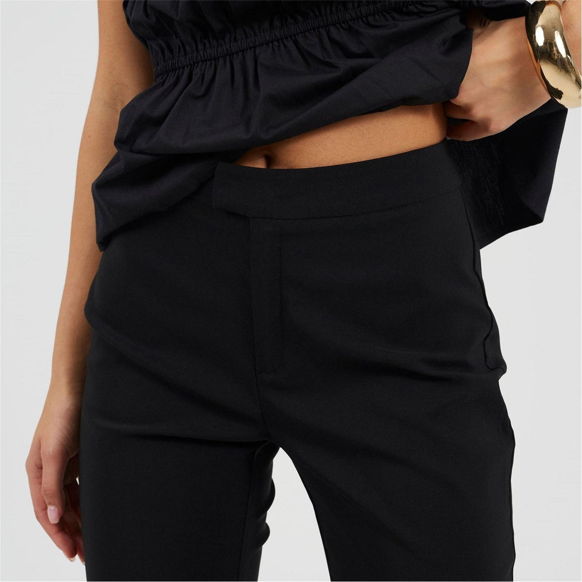 Brave Soul Ladies Black Capri Trousers With Split Hem Detail
