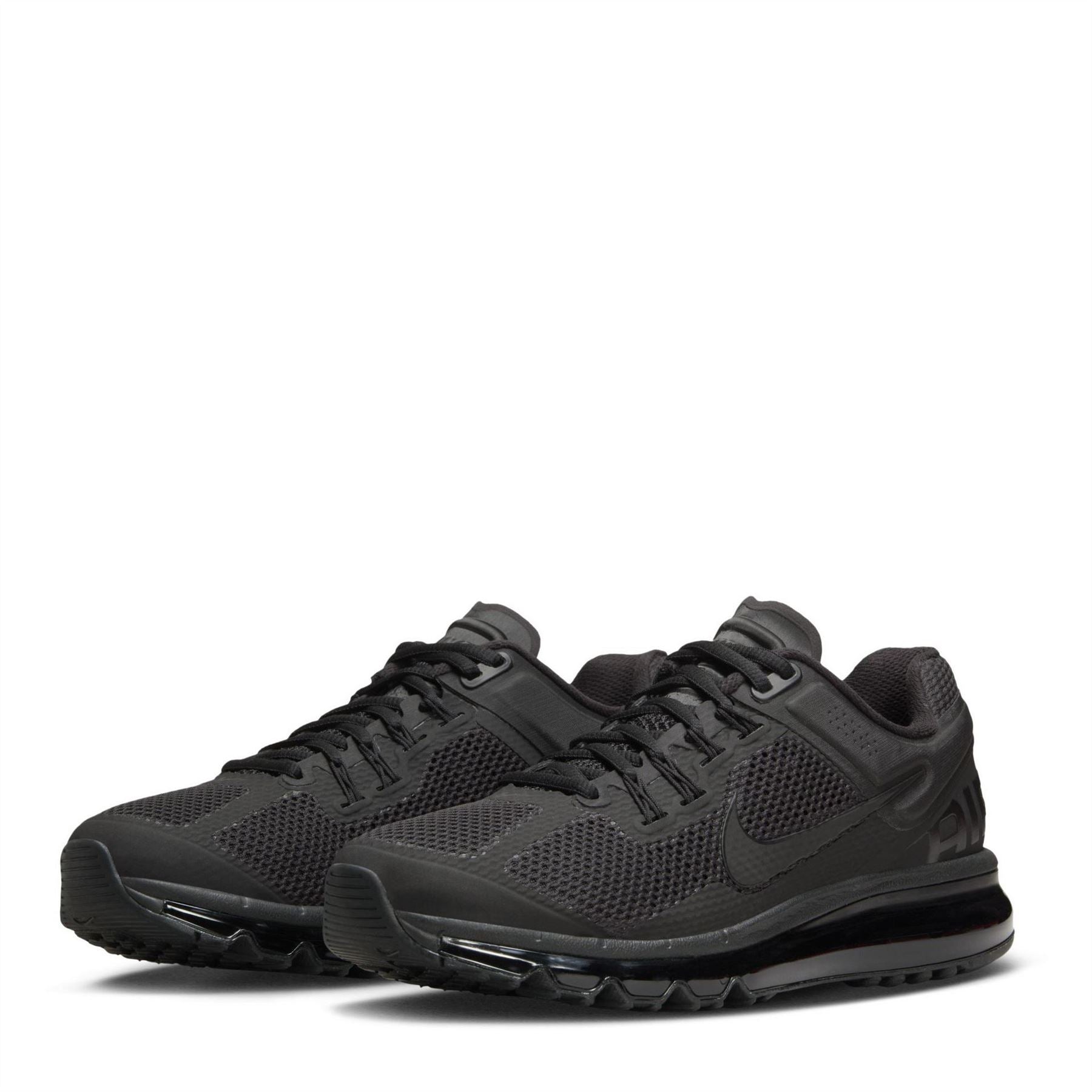 Nike Air Max 2013 Low Top Sneakers