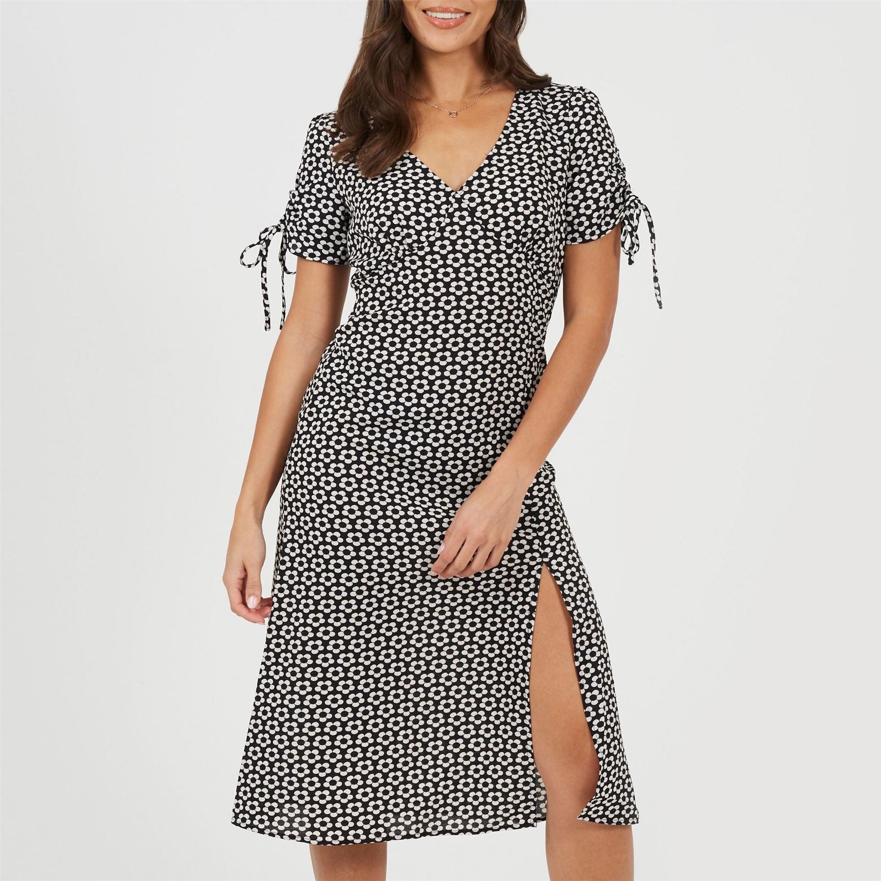 Brave Soul V-Neck Short Sleeve Midi A-Line Dress