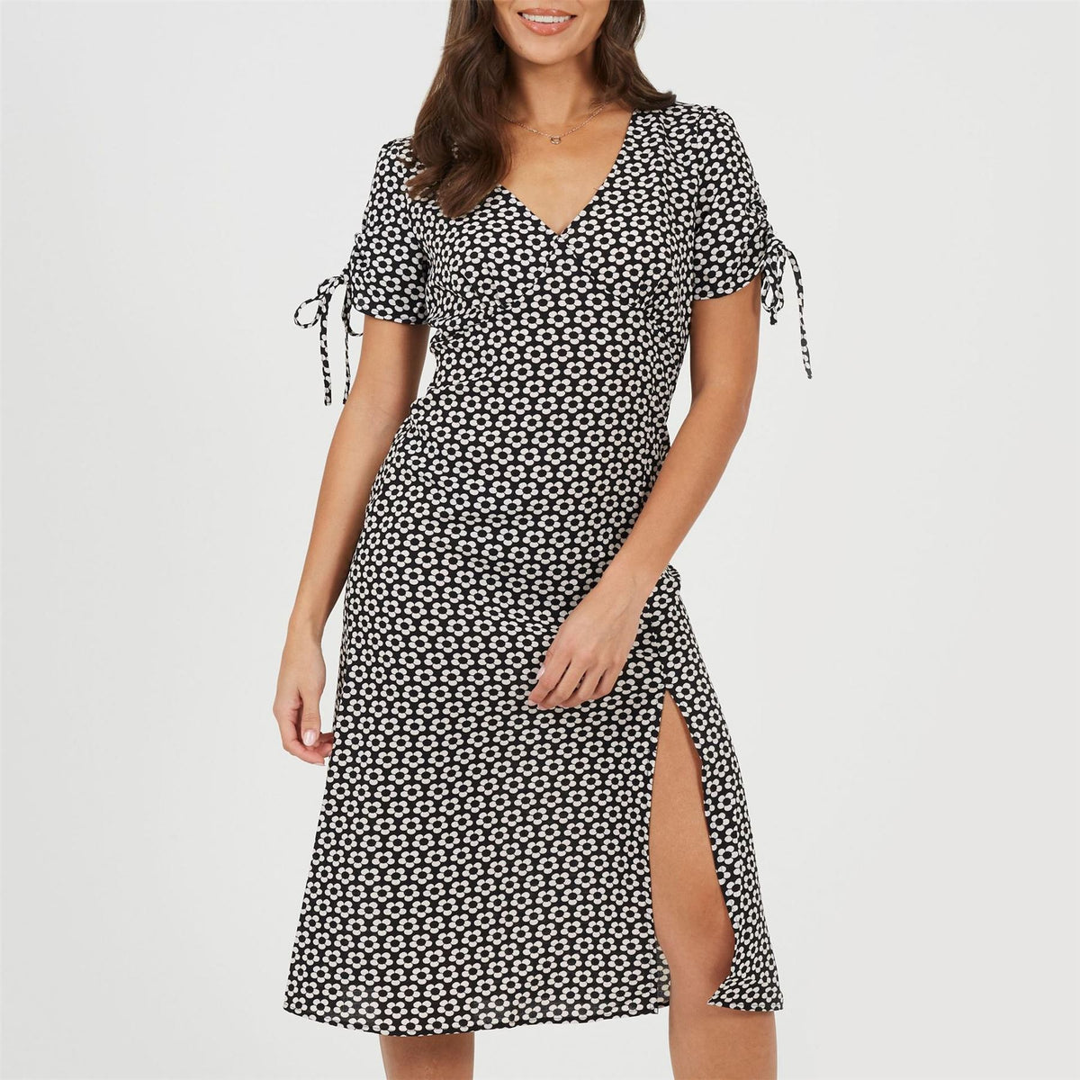 Brave Soul V-Neck Short Sleeve Midi A-Line Dress