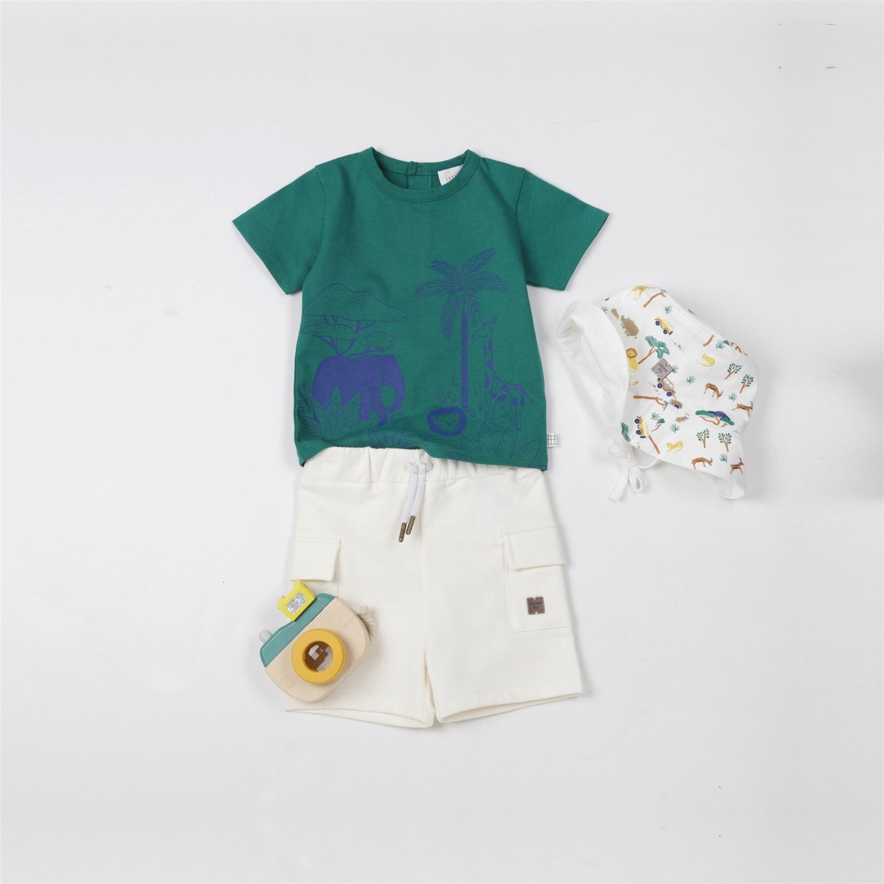 Carrement Beau Solid Patterned Relaxed Fit Bermuda Shorts