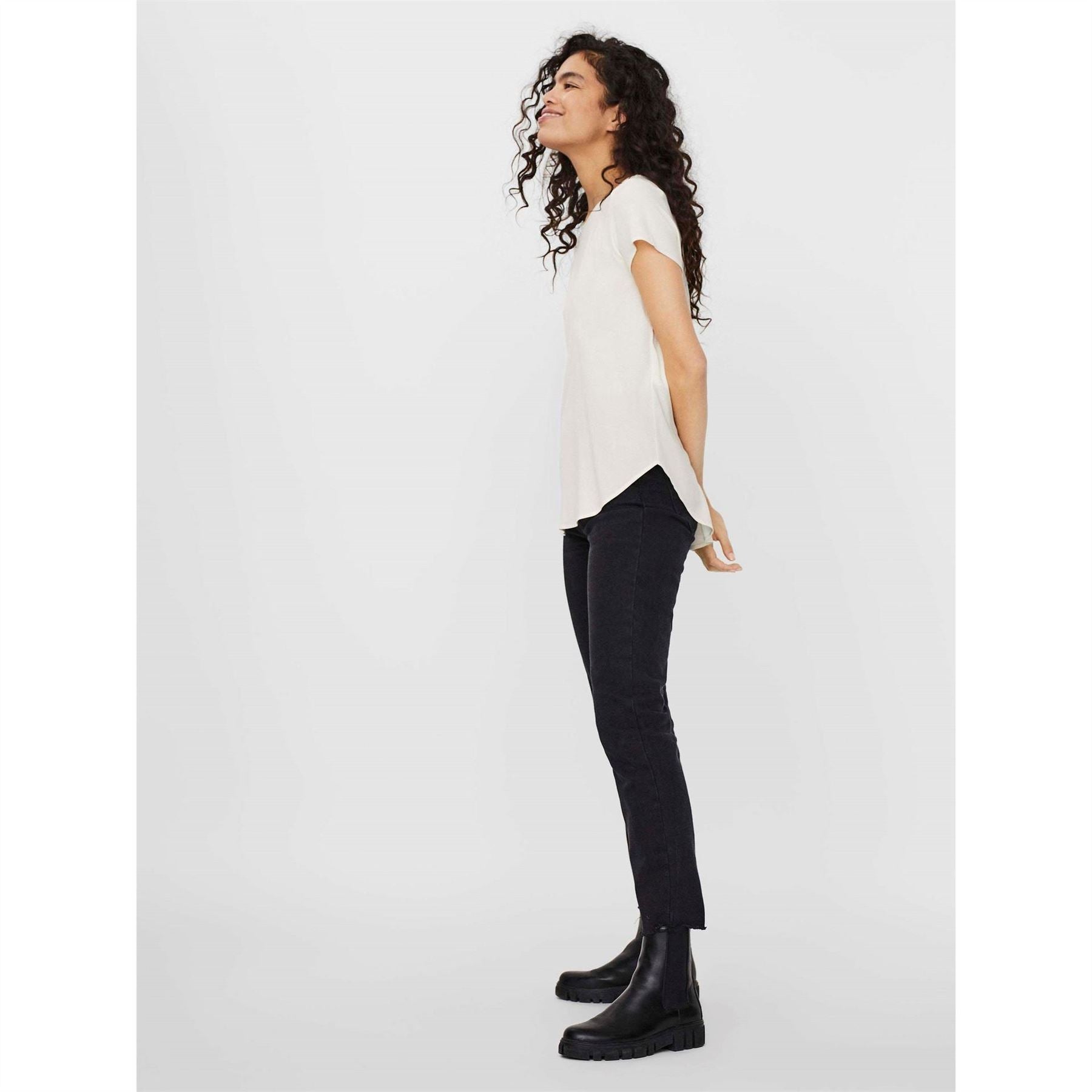Vero Moda Crew Neck Short Sleeve Shell Blouse