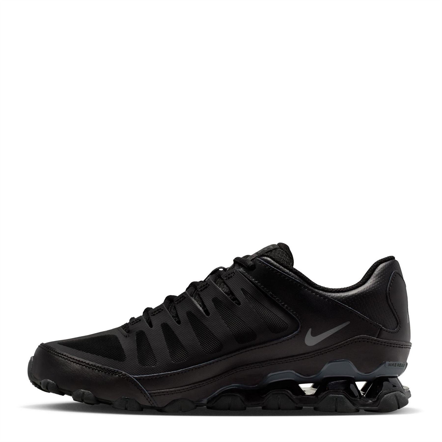 Nike Reax 8 TR Lace Up Low Top Sneakers