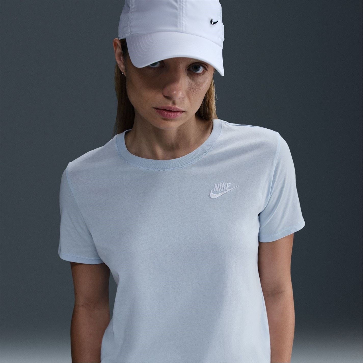 Nike Womens Sportswear Club T-Shirt