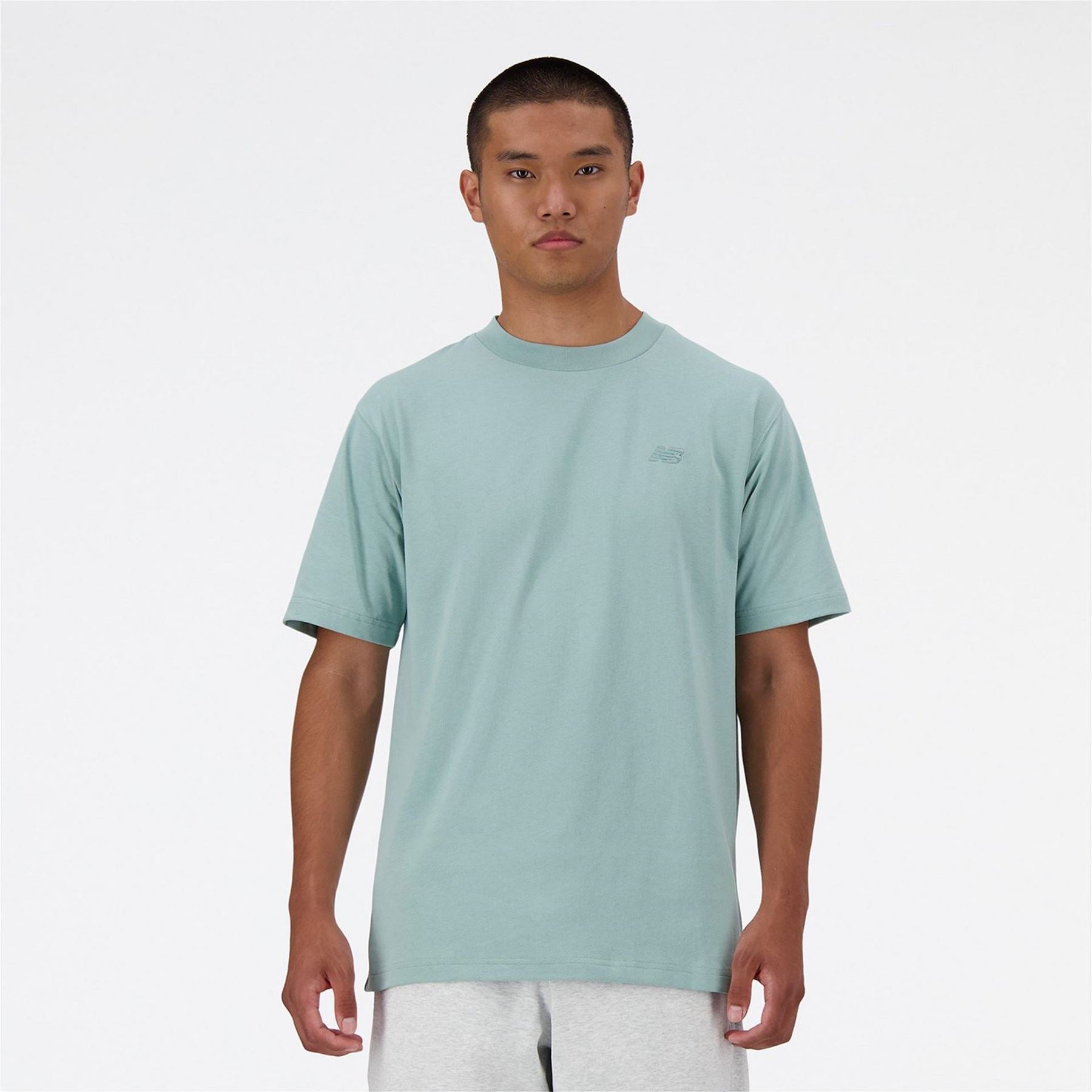 New Balance Athletic Graphic Regular Fit T-Shirt