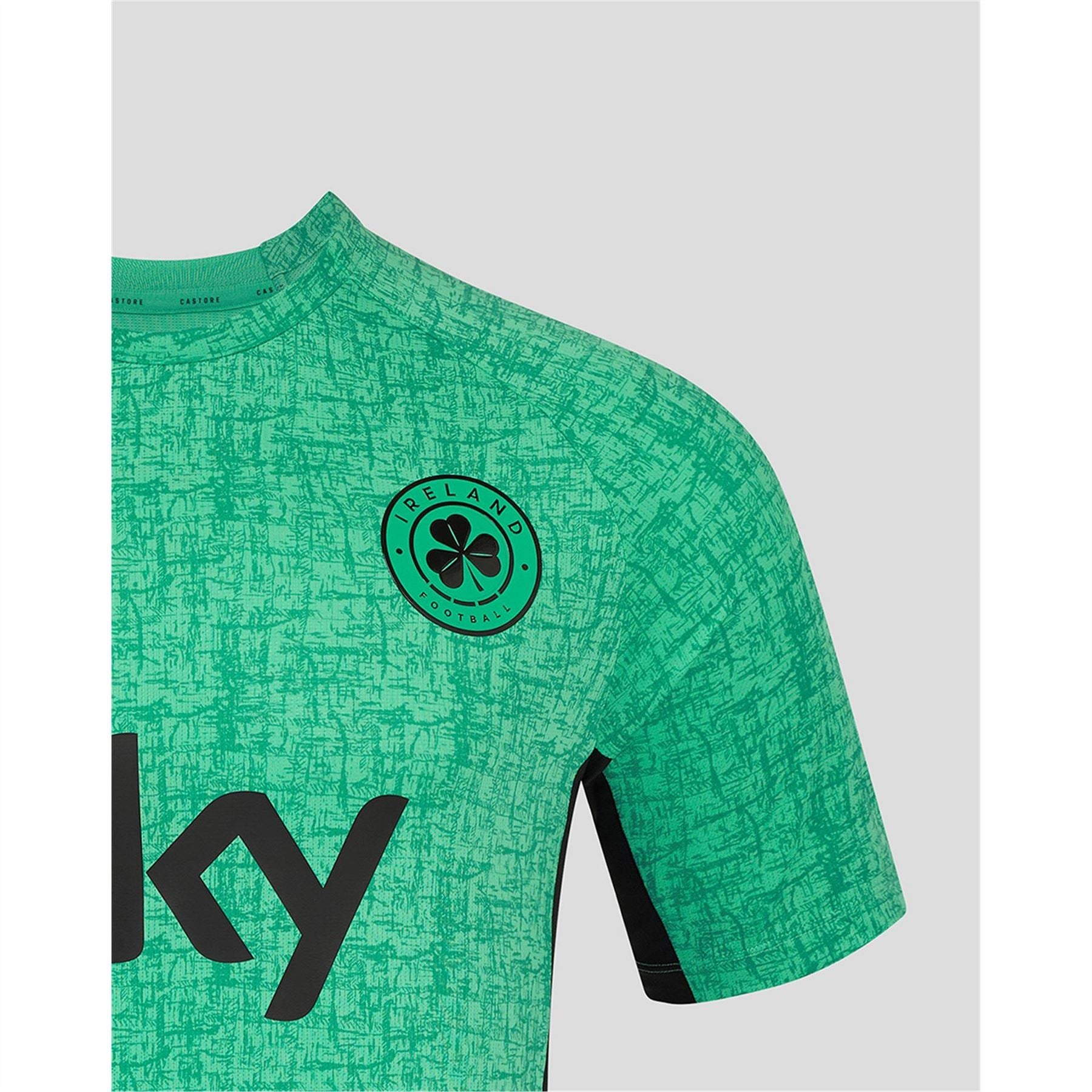 Castore Ireland 2025 Adults Pre Match Shirt