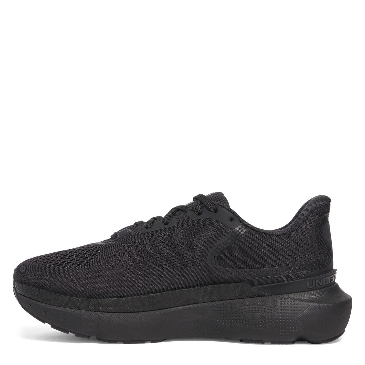 Under Armour Infinite Low Top Round Toe Sneakers