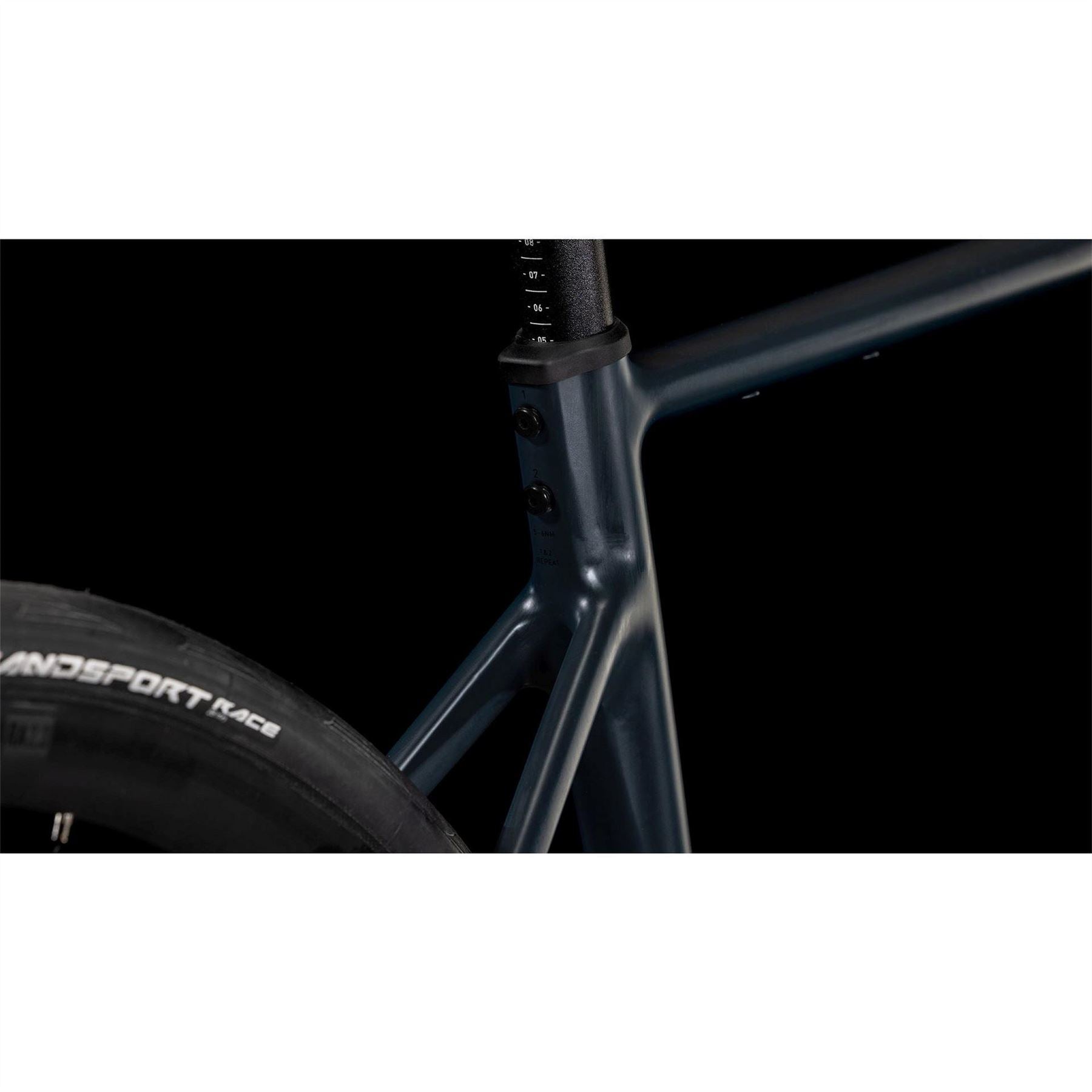 Cube Attain Race 2025 Road Bike