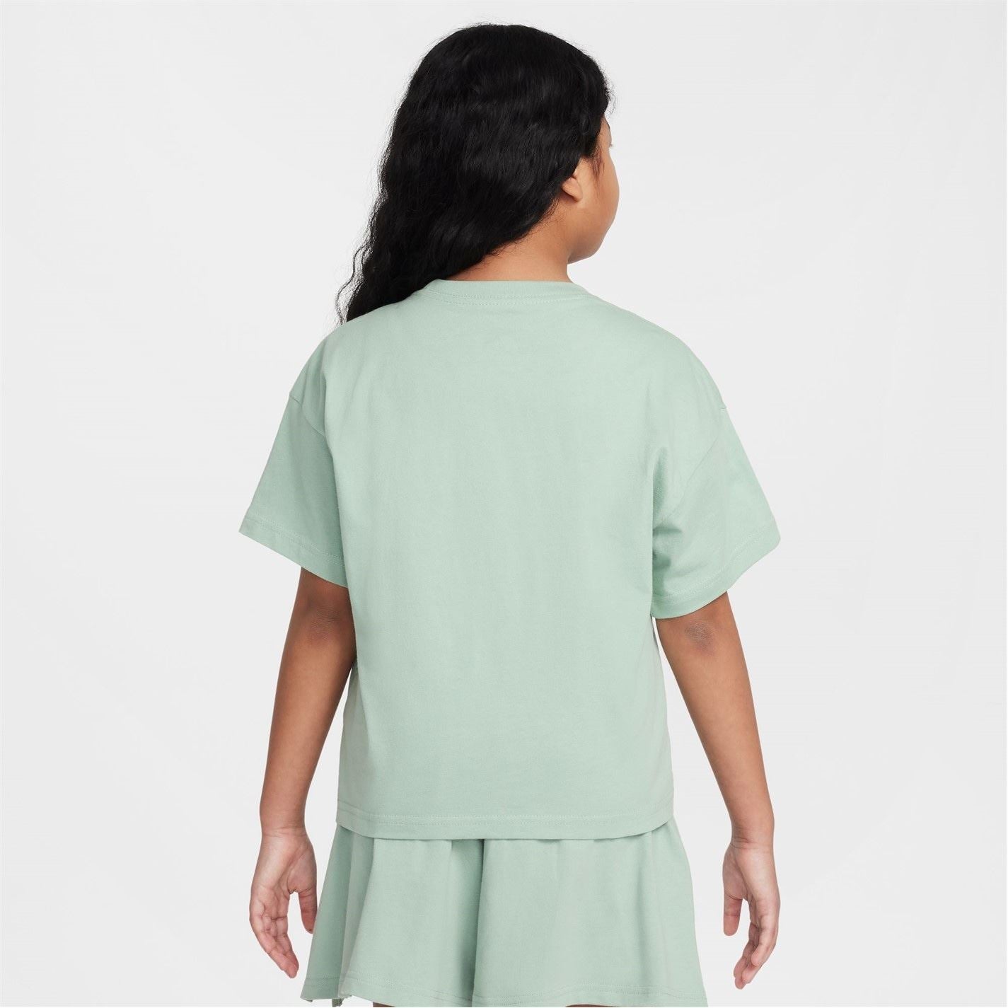 Nike Sportswear Big Kids (girls) T-Shirt