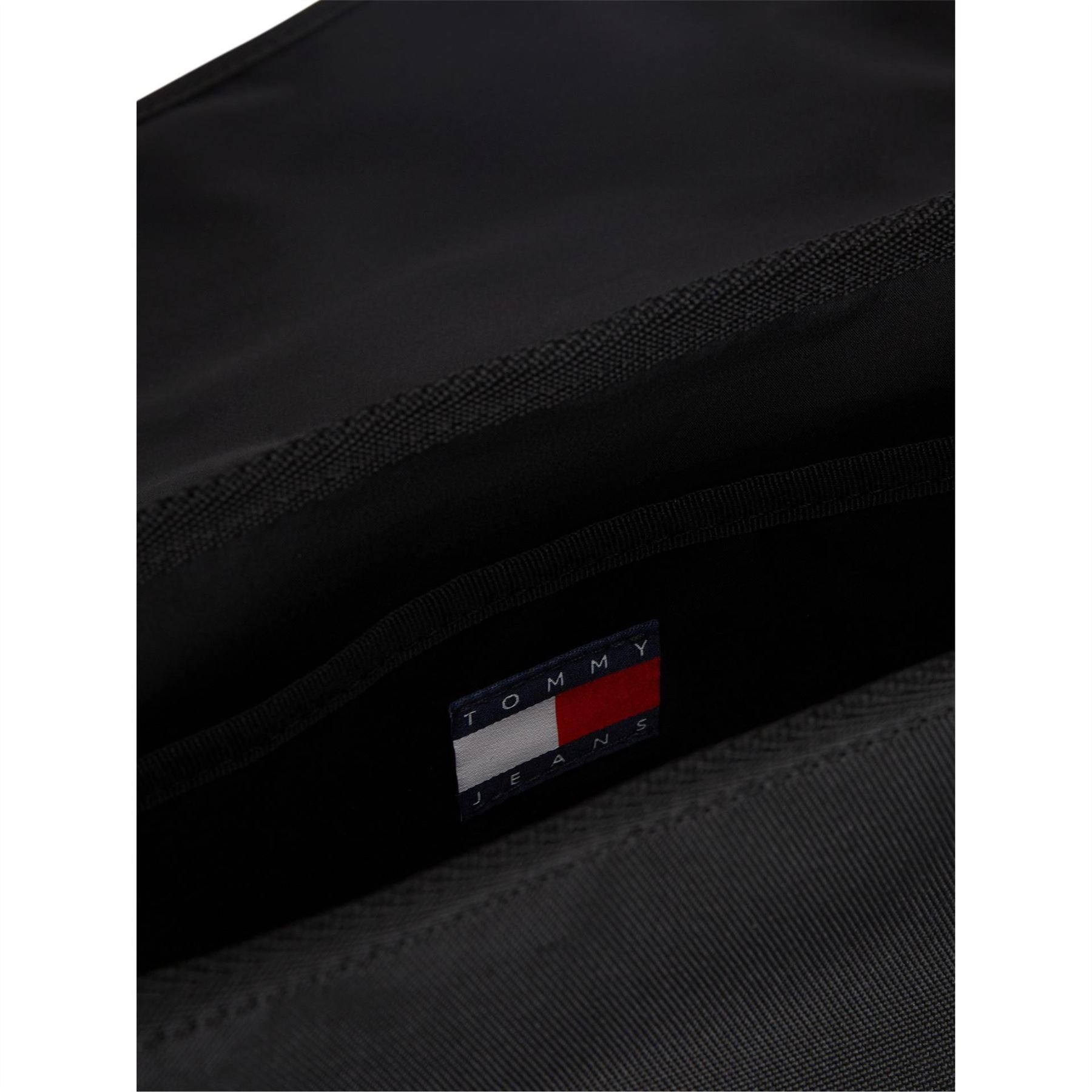 Tommy Jeans Daily Messenger Bag