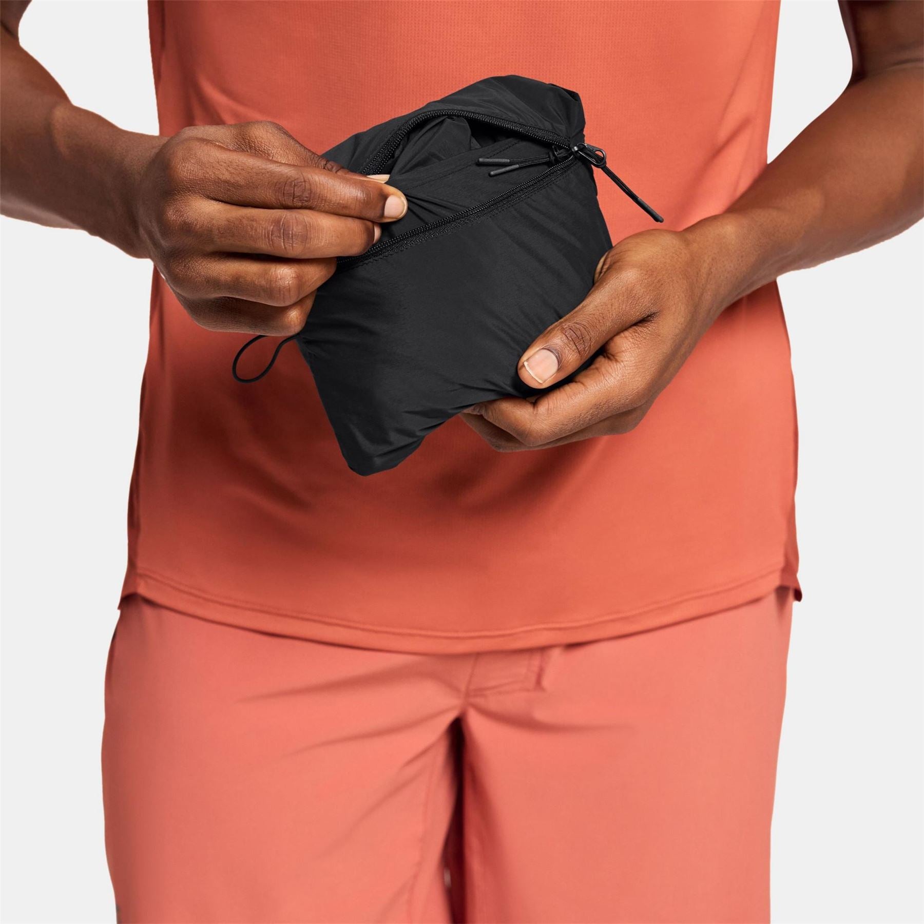 On Lightweight Wind Resistant Reflective Performance Running Jacket