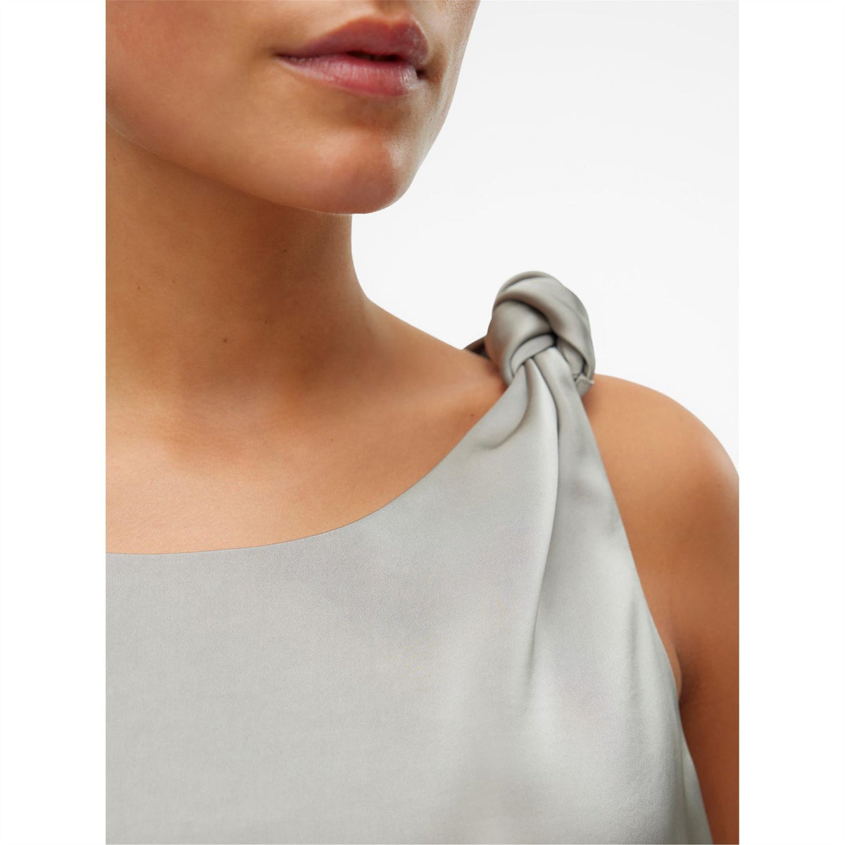 Vero Moda Rita Knot Relaxed Fit Camisole