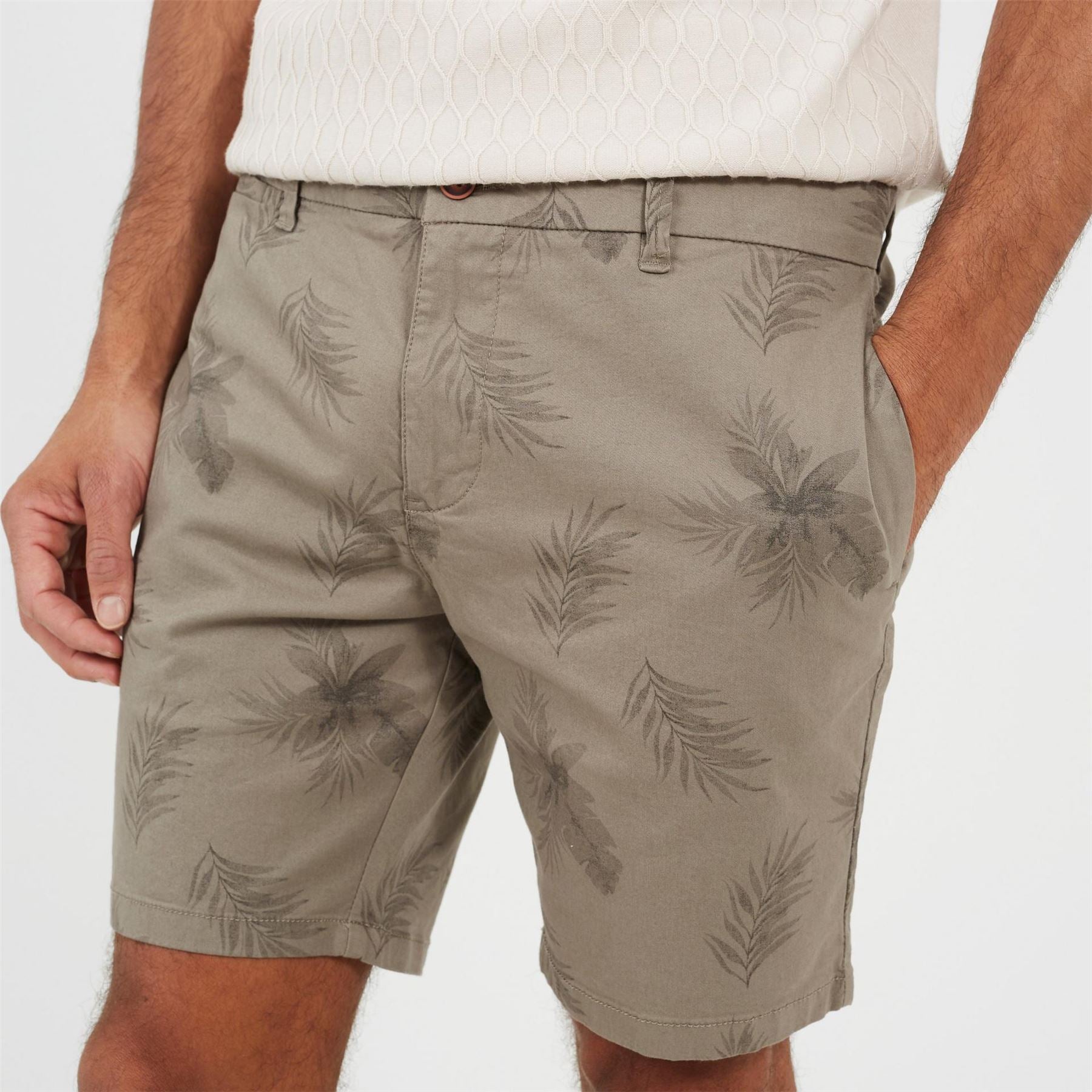 Brave Soul Shorts With Leaf Print