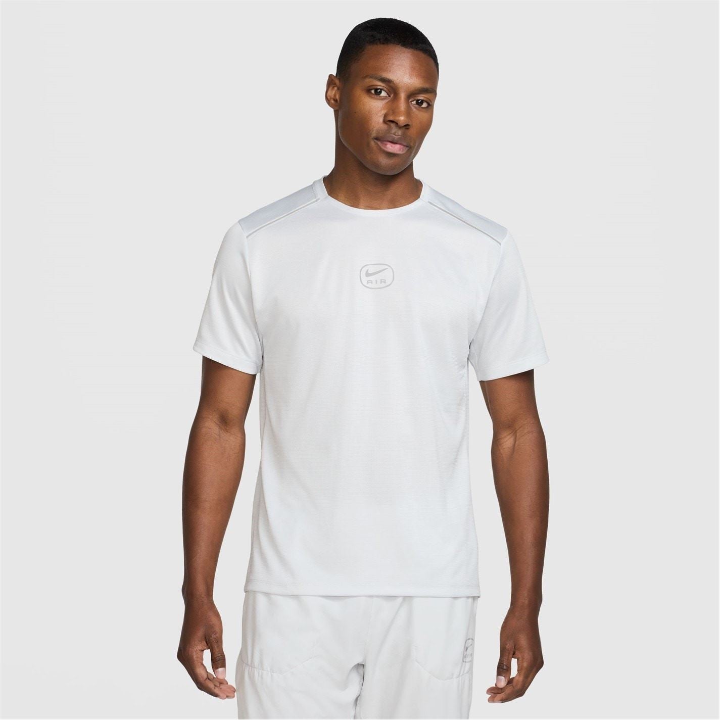 Nike Air Run Athletic Regular Fit T-Shirt
