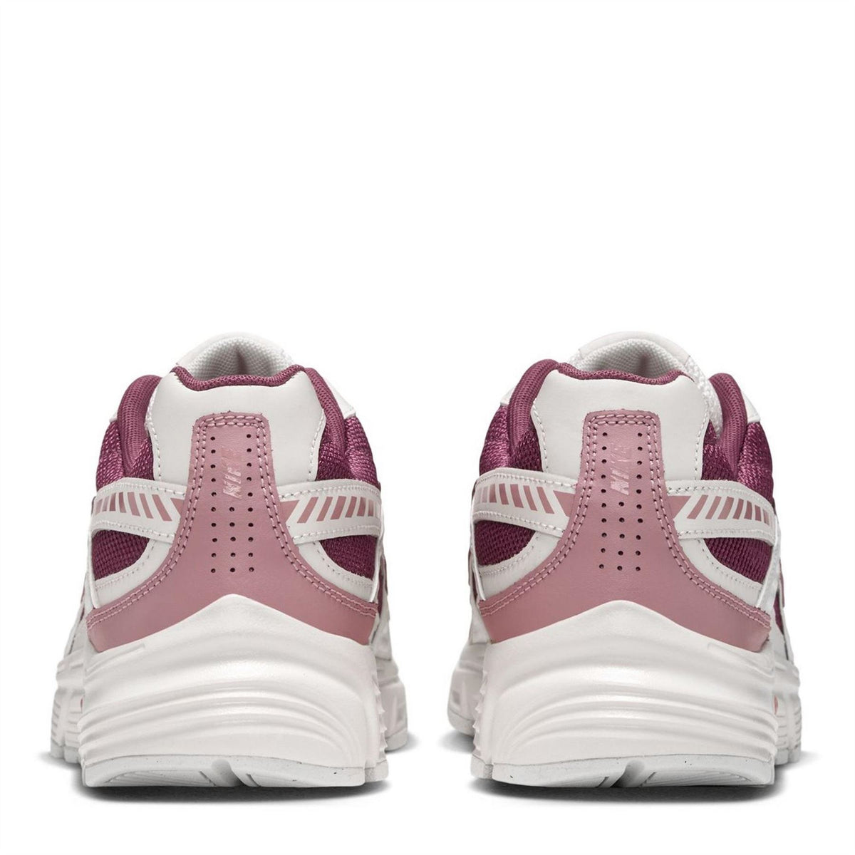 Nike Womens Initiator Running Shoe