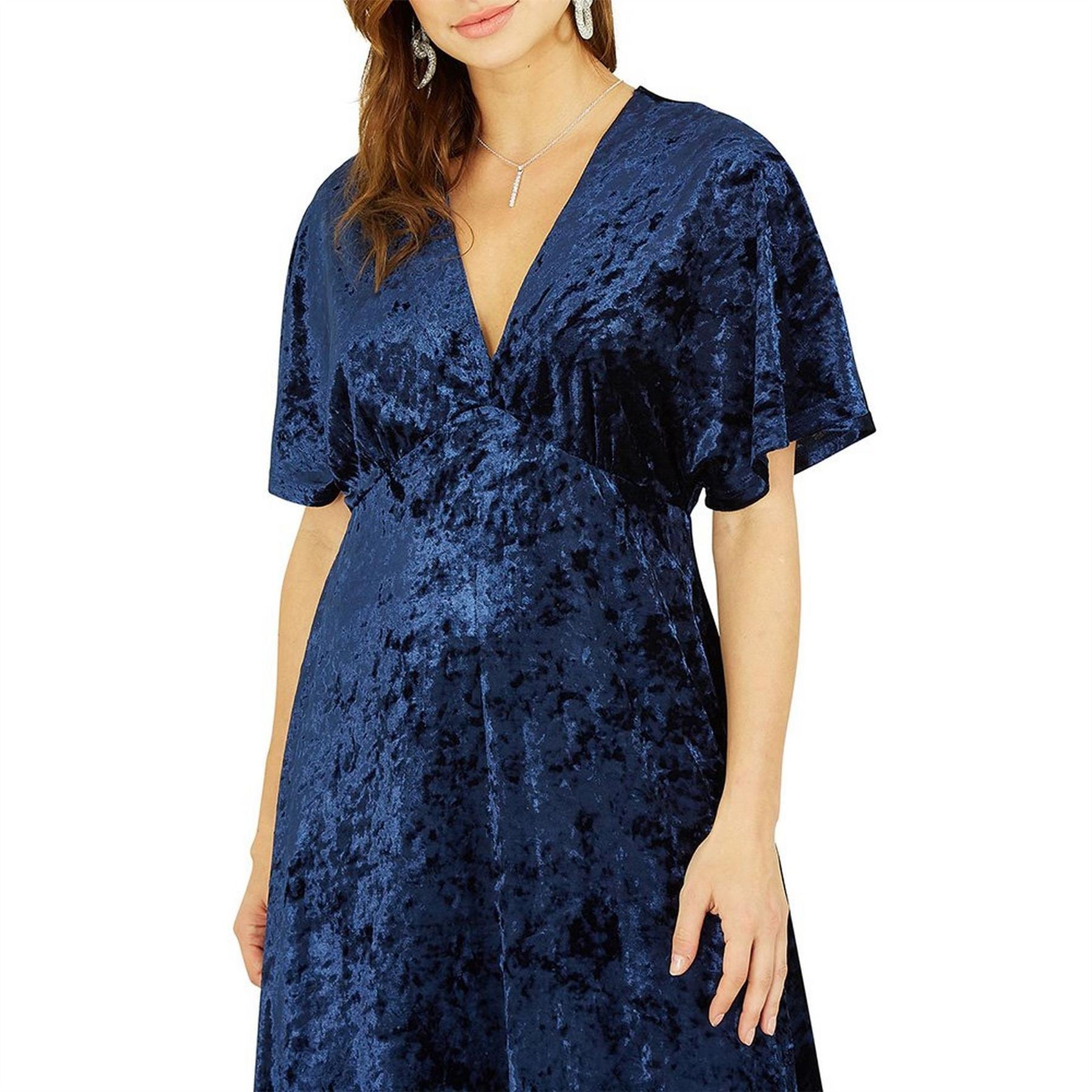 Yumi Green Velvet V-Neck Midi A-Line Dress