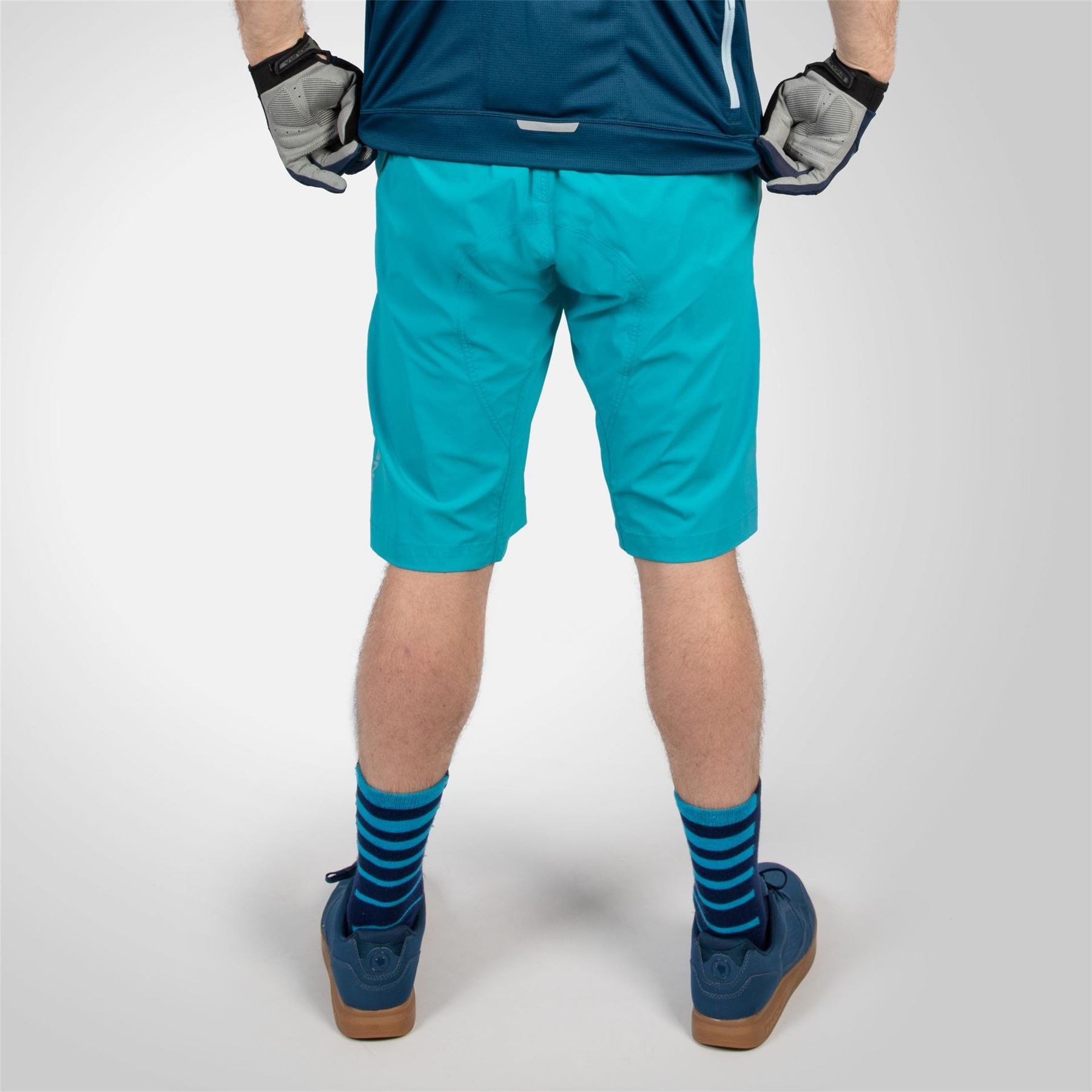 Endura Hummvee Lite Biking Shorts with Snap Button