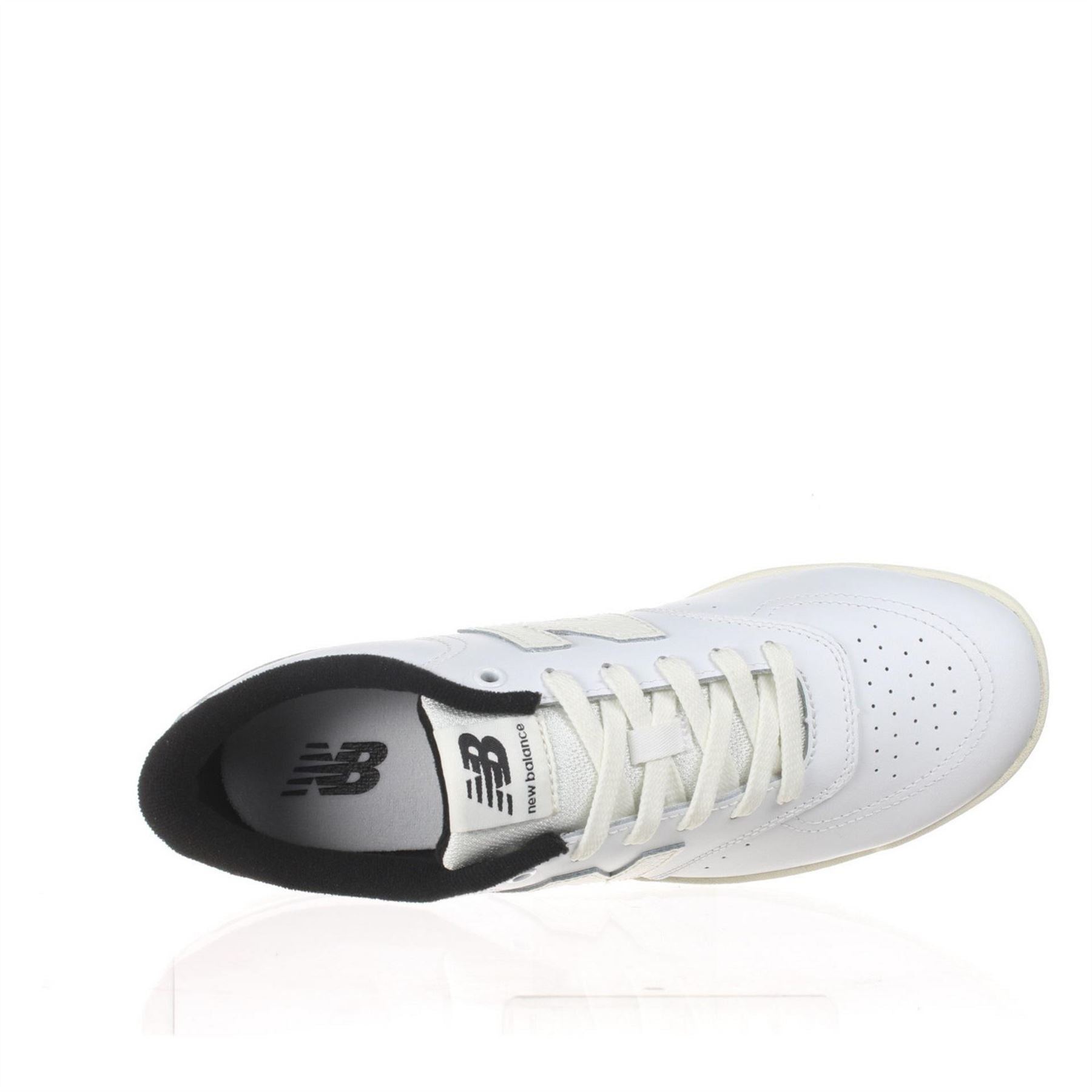 New Balance Round Toe Low Top Sneakers