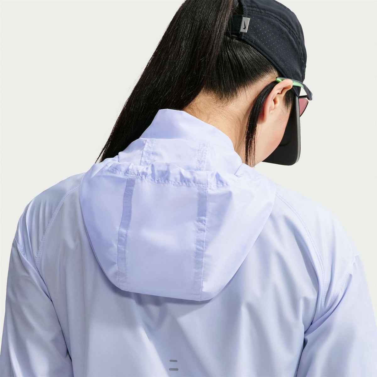 Nike Tempo Hooded Solid Patterned Windbreaker