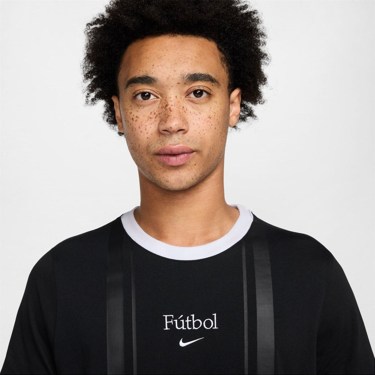 Nike Regular Fit Crew Neck Short Sleeve T-Shirt