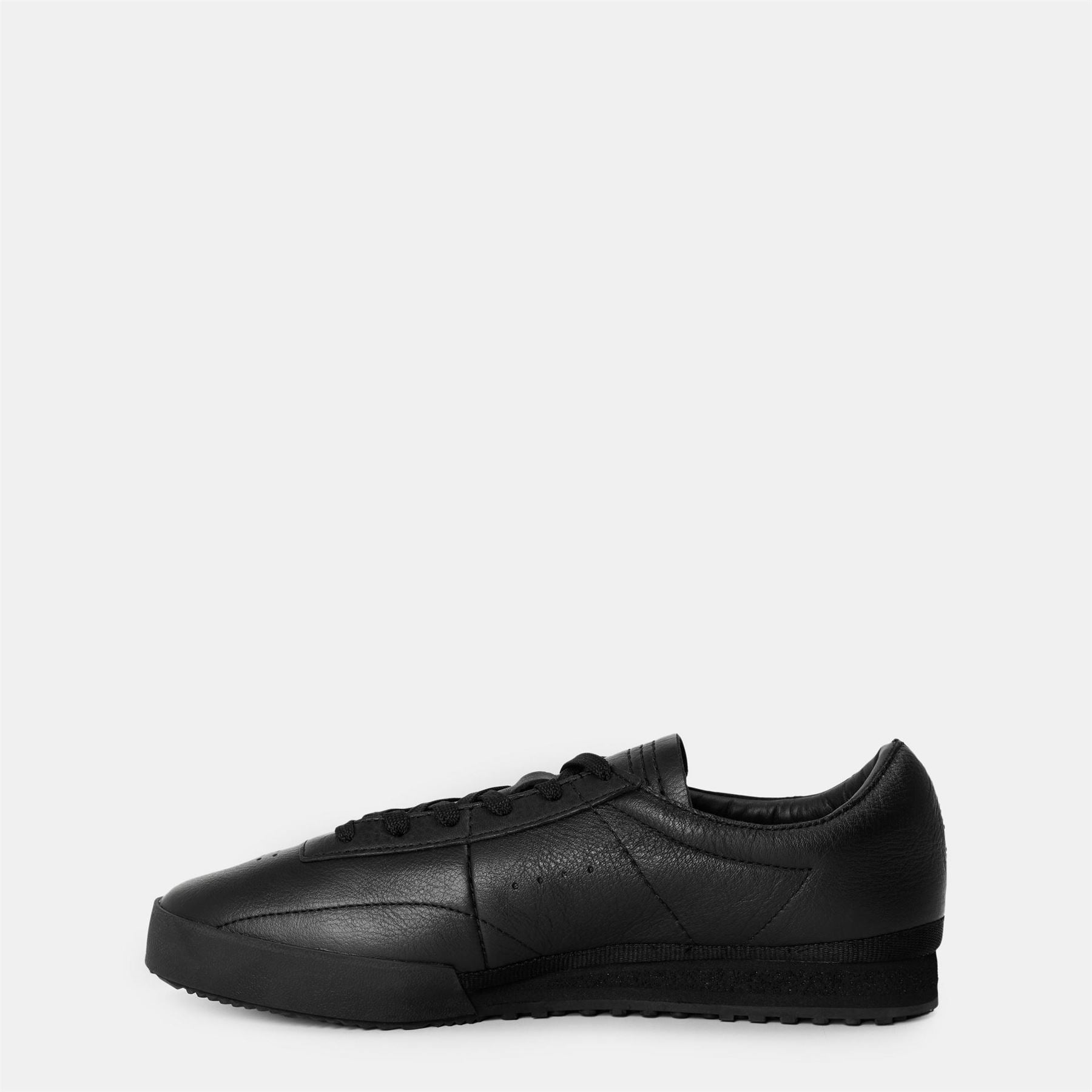Lacoste Aura Low Top Lace-Up Sneakers