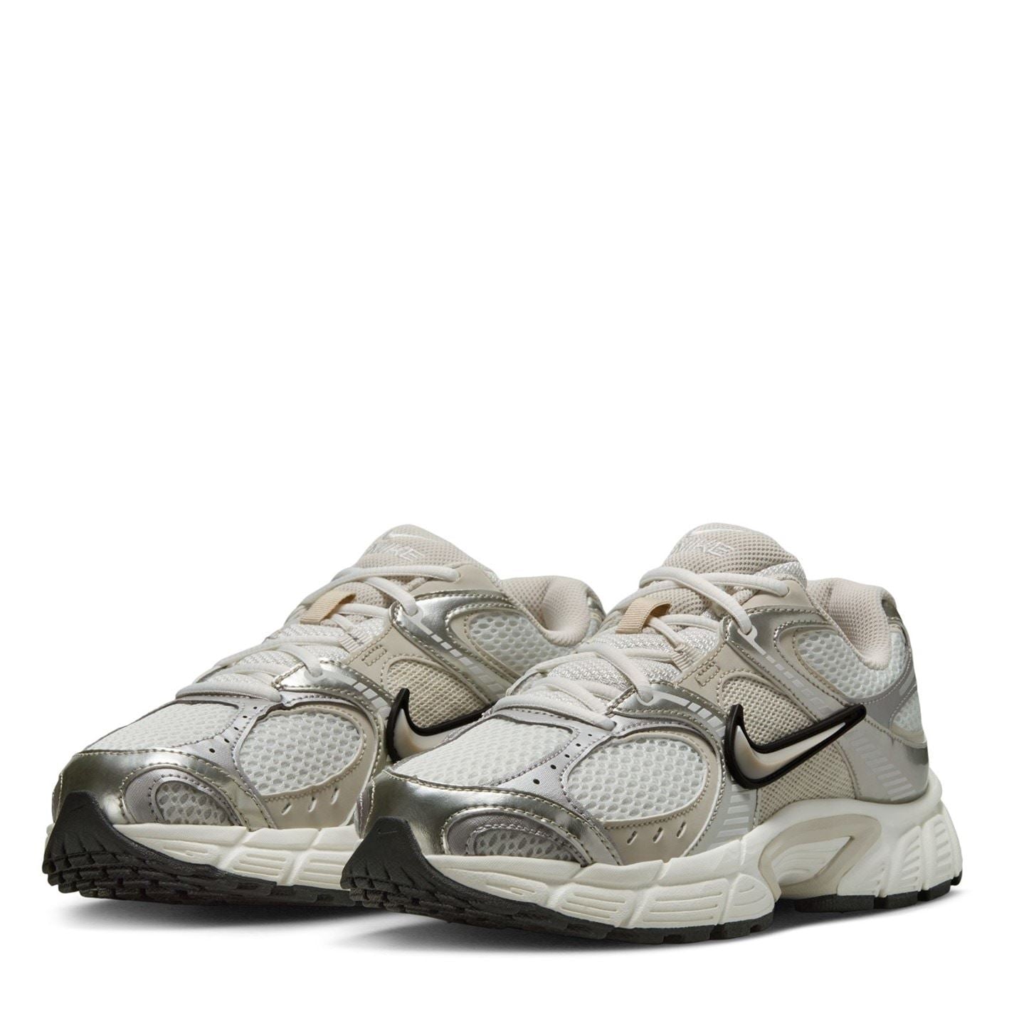 Nike Vomero Run 5 Lace-Up Running Trainers