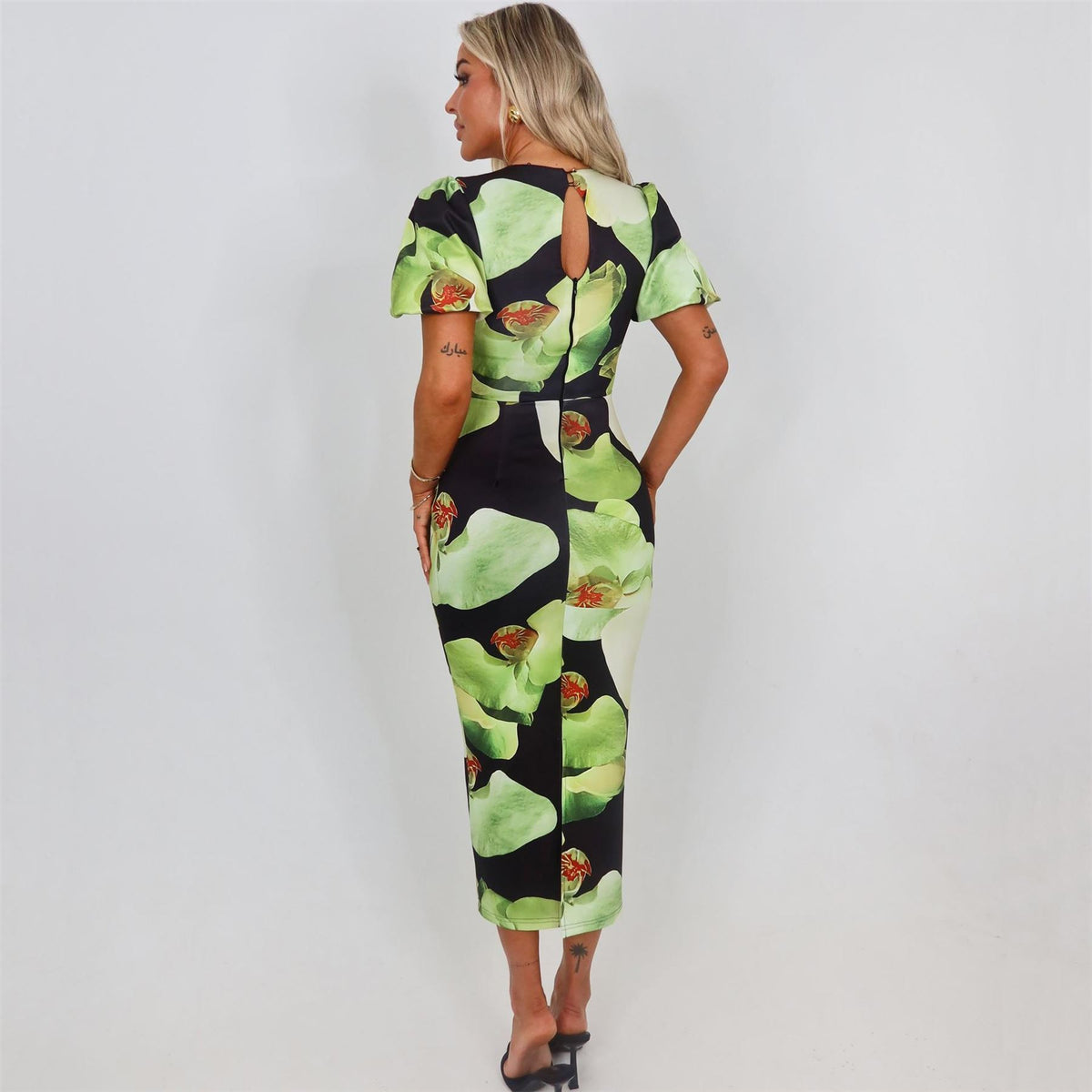 AX Paris And Green Floral Print Puff Sleeve Midi Dress