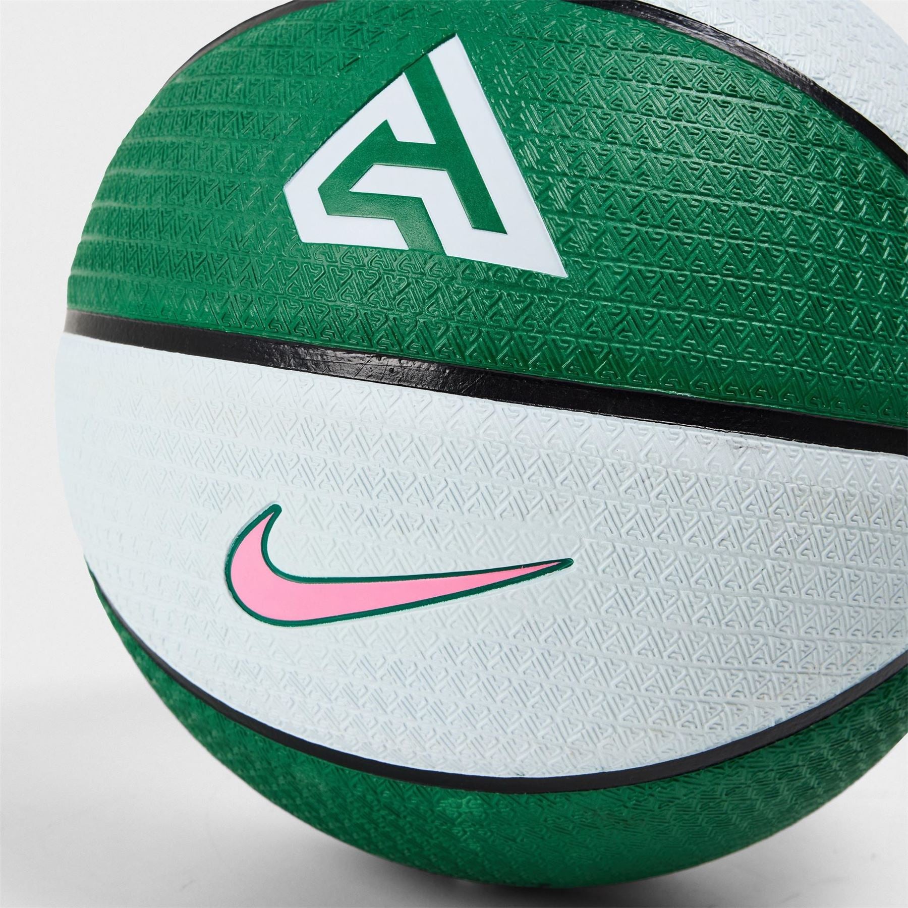 Nike Playground 8p 2 52