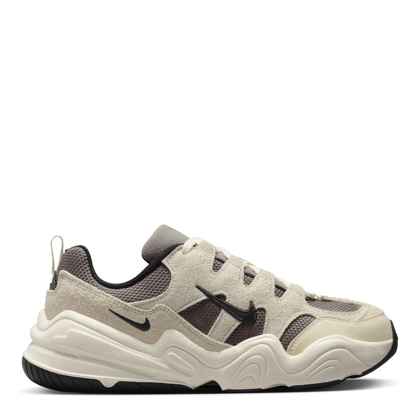 Nike Tech Hera Low Top Sneakers