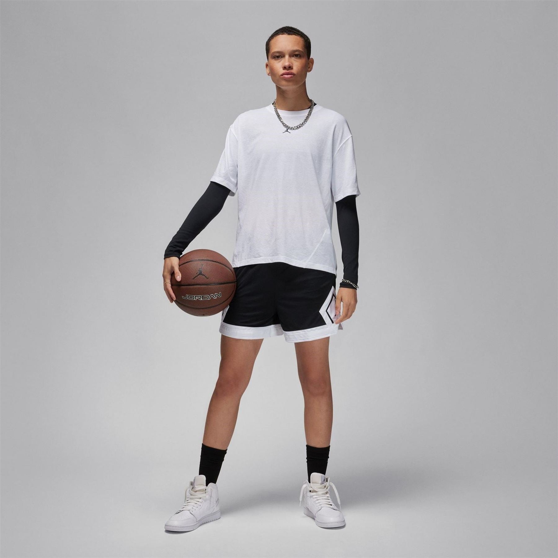 Nike Sport Diamond Crew Neck Regular Fit T-Shirt