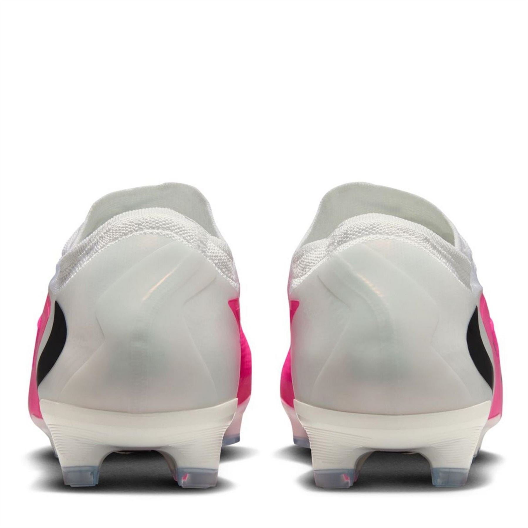 Nike Phantom 6 Low Pro Adults Firm Ground Football Boots