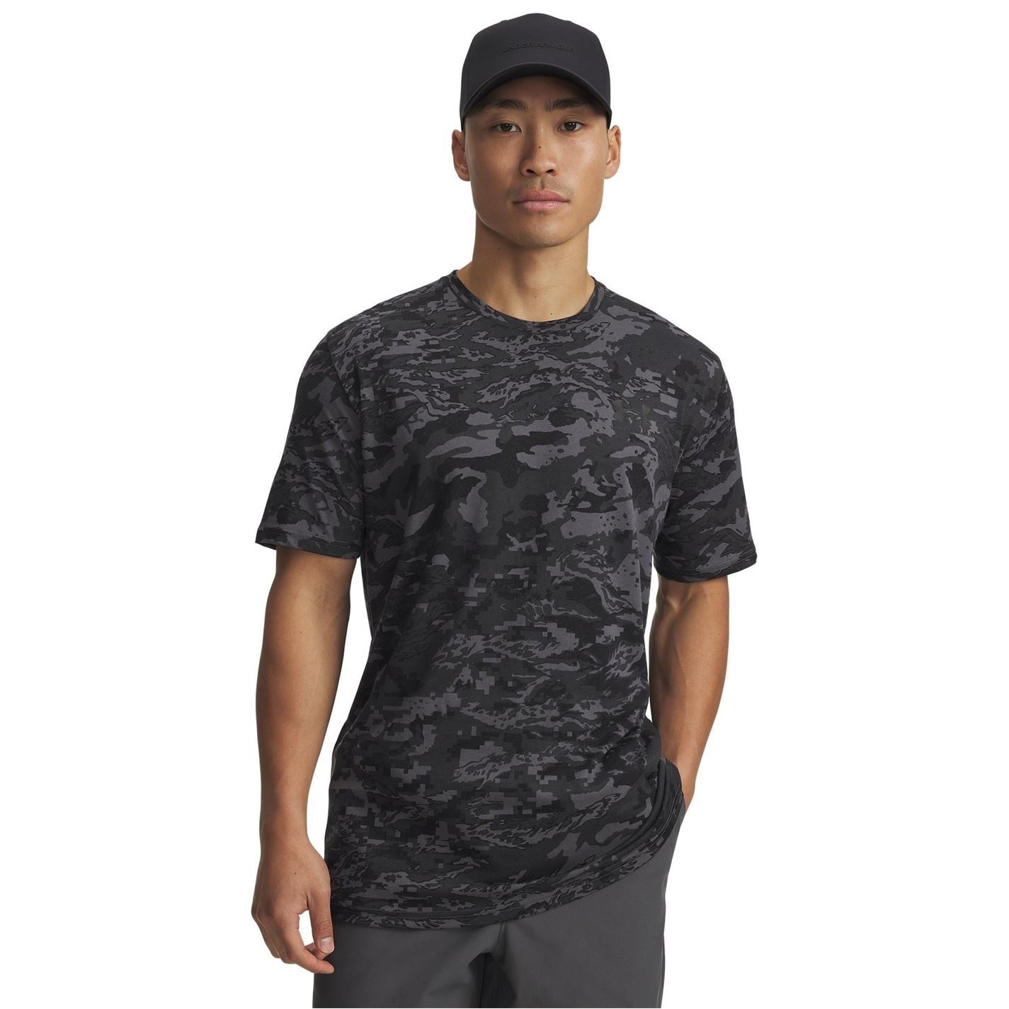 Under Armour Camo Regular Fit Crew Neck T-Shirt