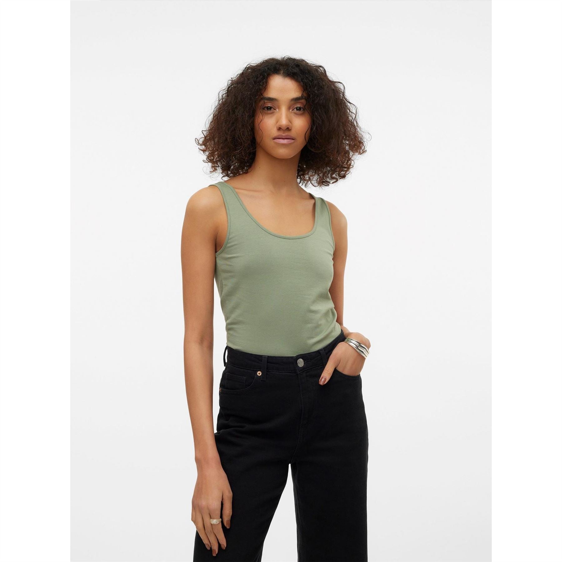 Vero Moda Scoop Neck Slim Fit Tank Top