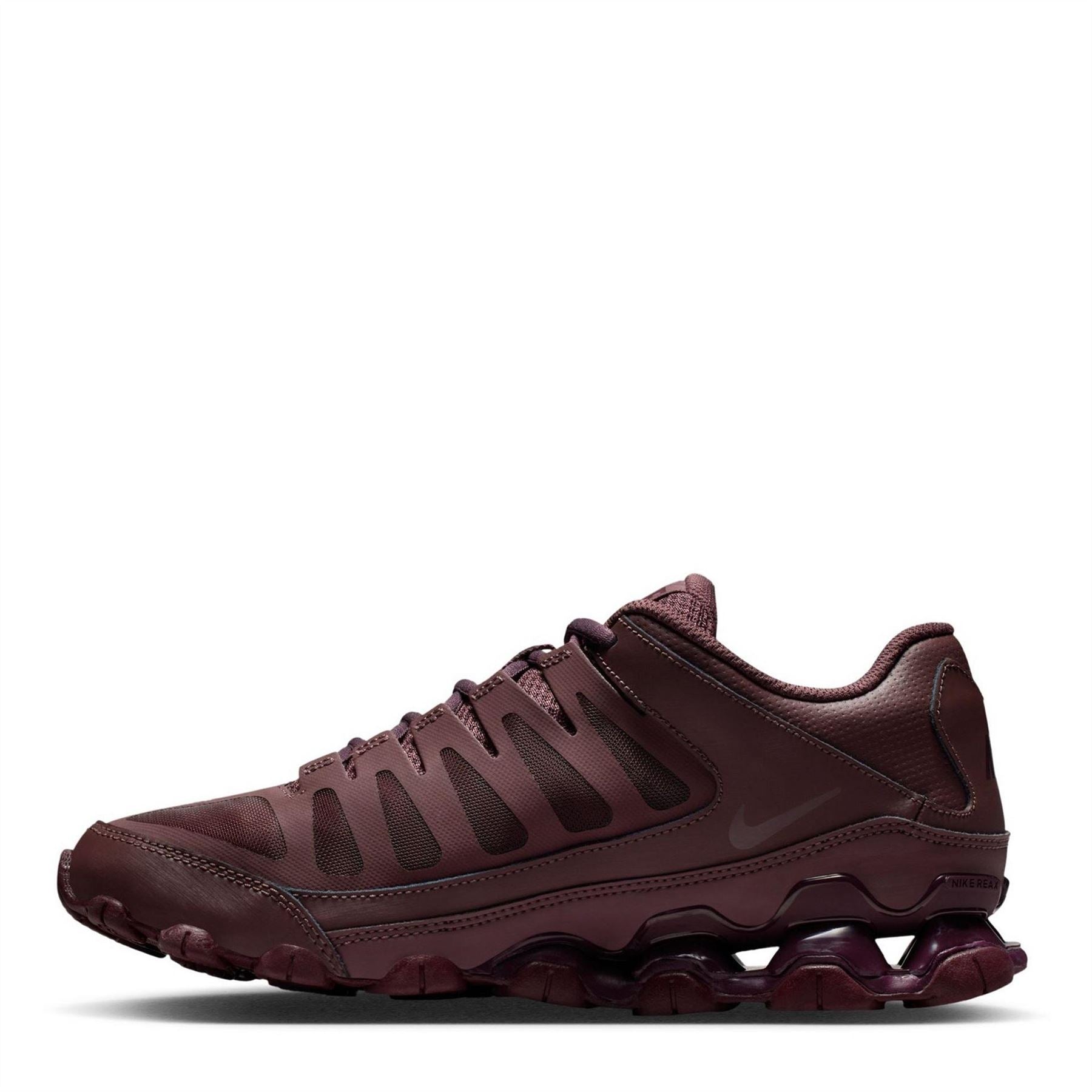 Nike Reax 8 TR Lace-Up Sneakers