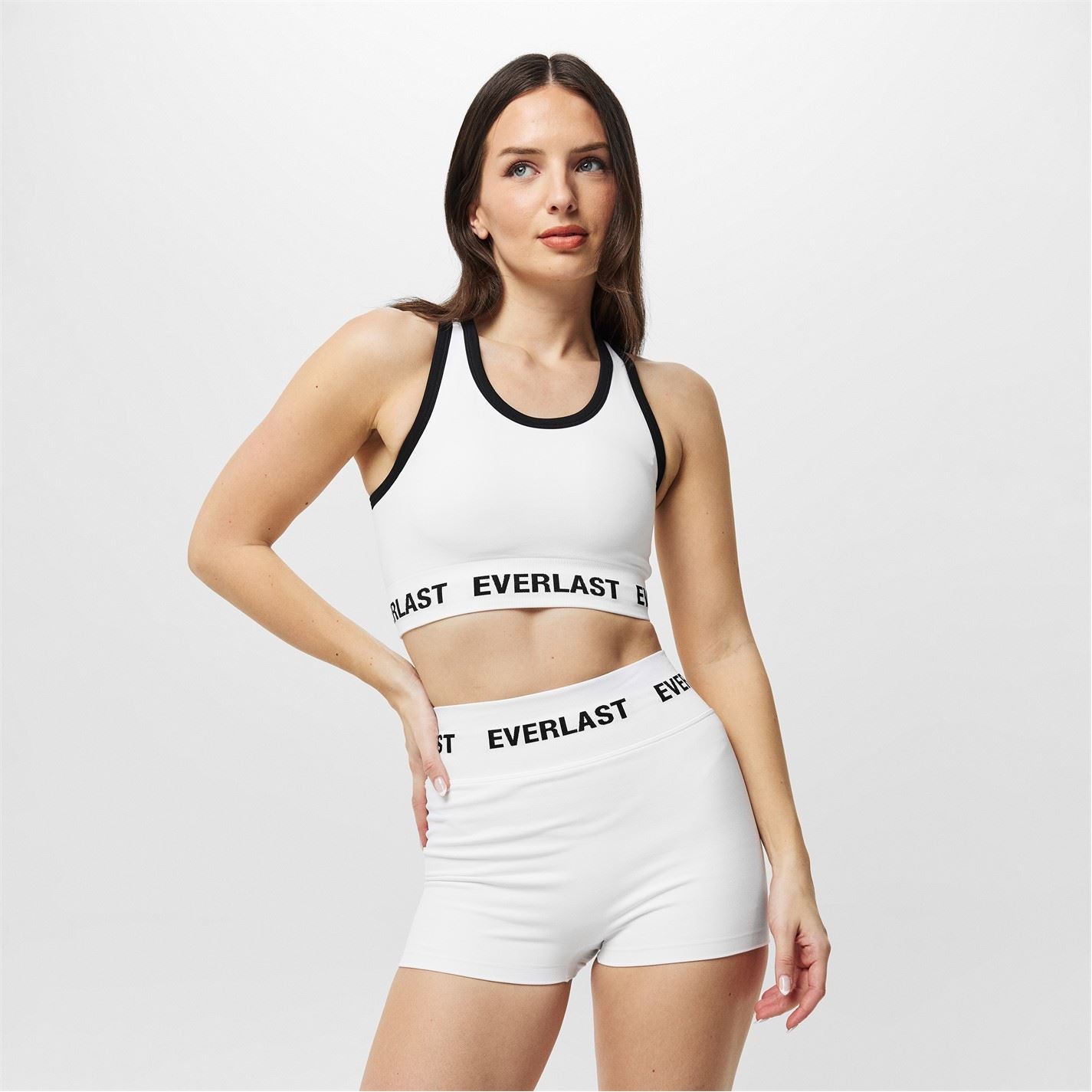 Everlast Cropped Snug Fit Crew Neck Bra